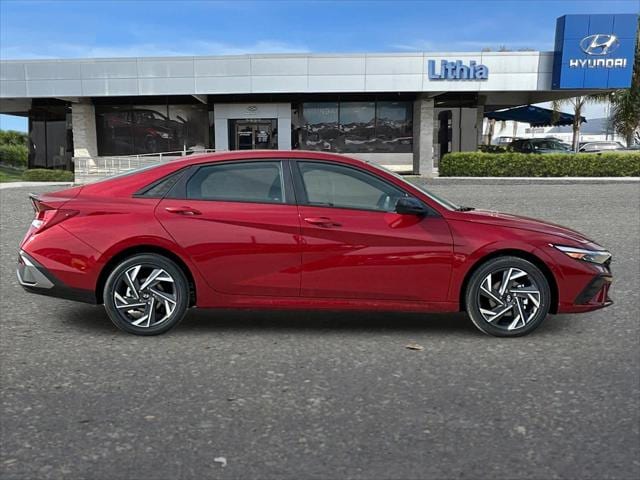 Thumbnail: 2025 Hyundai Elantra - 9