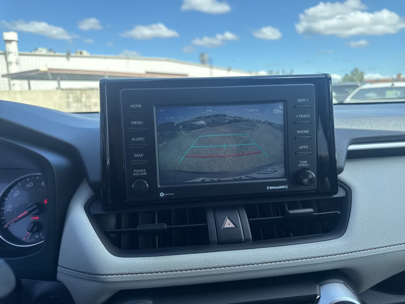 Thumbnail: 2020 Toyota RAV4 - 29