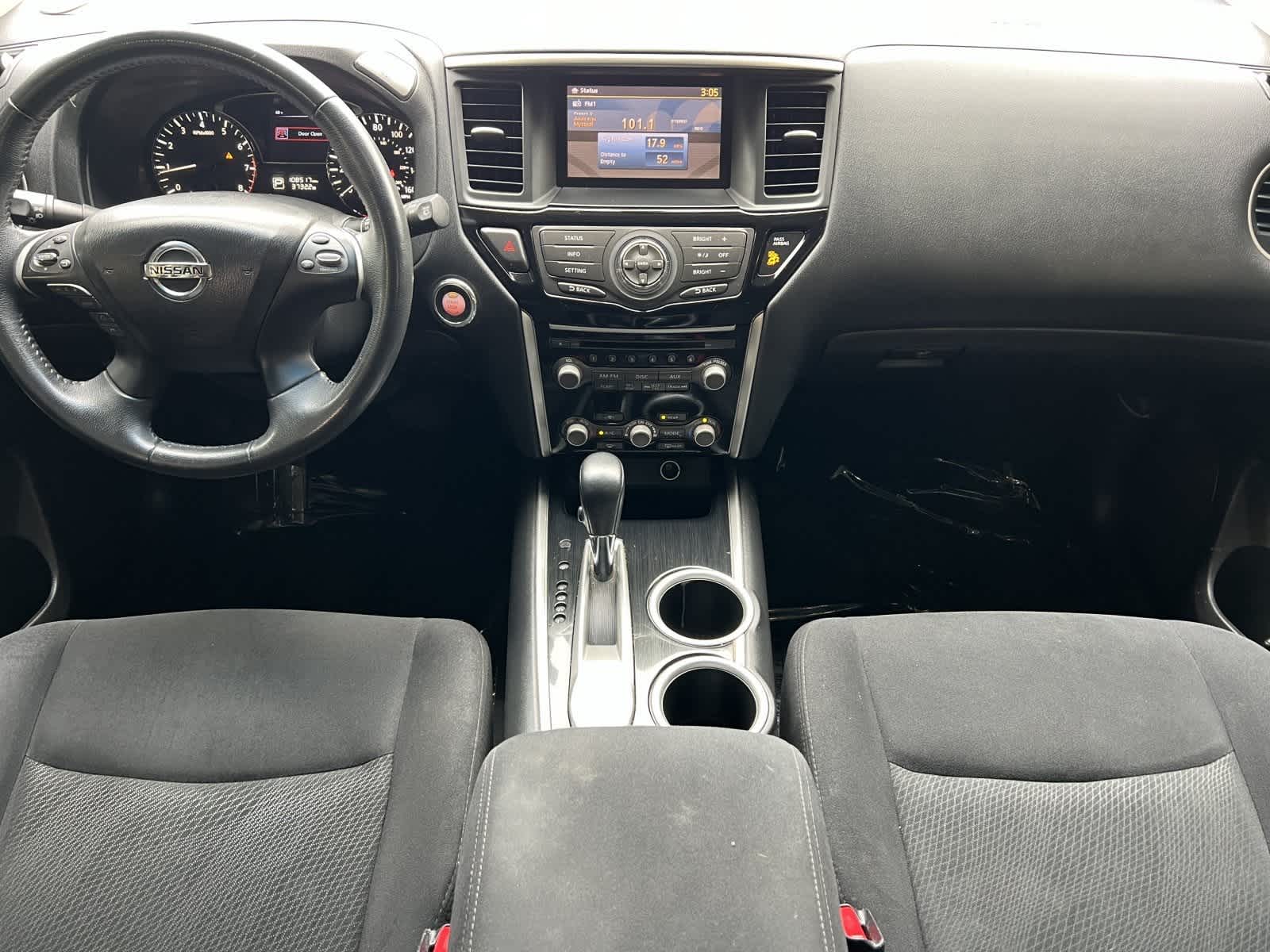 Thumbnail: 2015 Nissan Pathfinder - 3