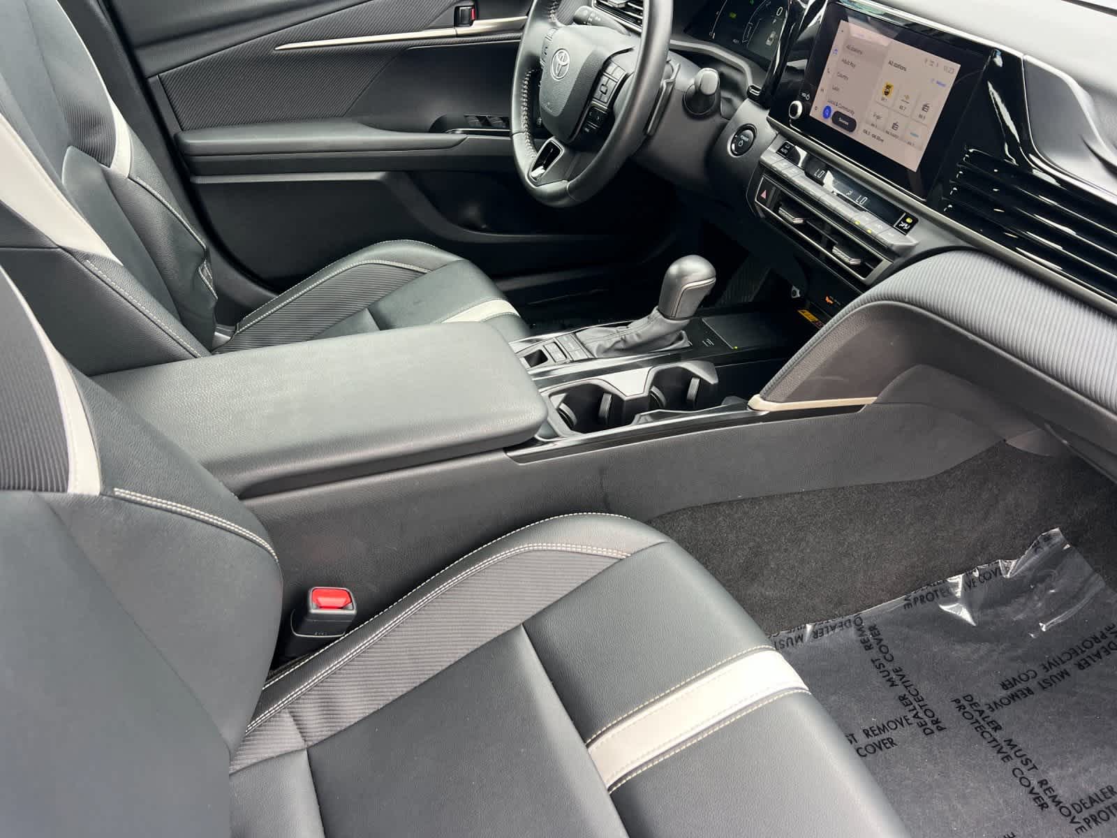 Thumbnail: 2025 Toyota Camry - 16