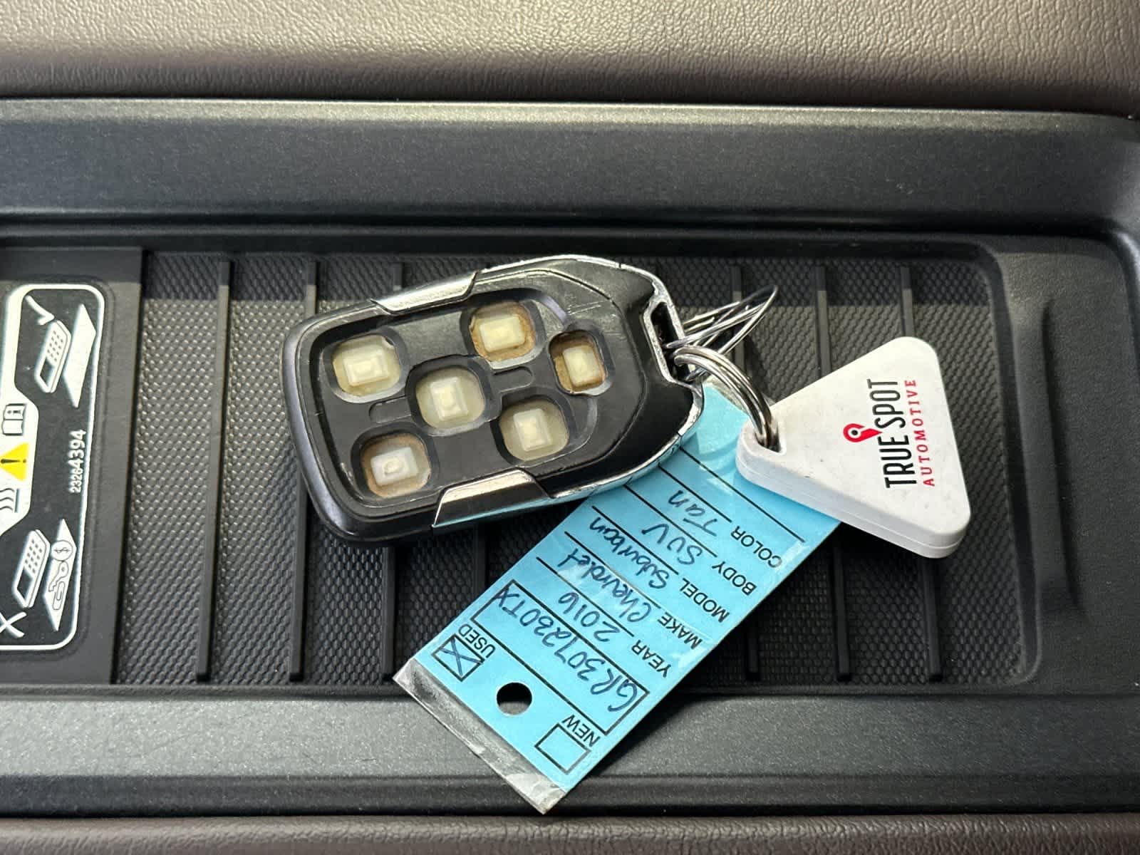 Thumbnail: 2016 Chevrolet Suburban - 31