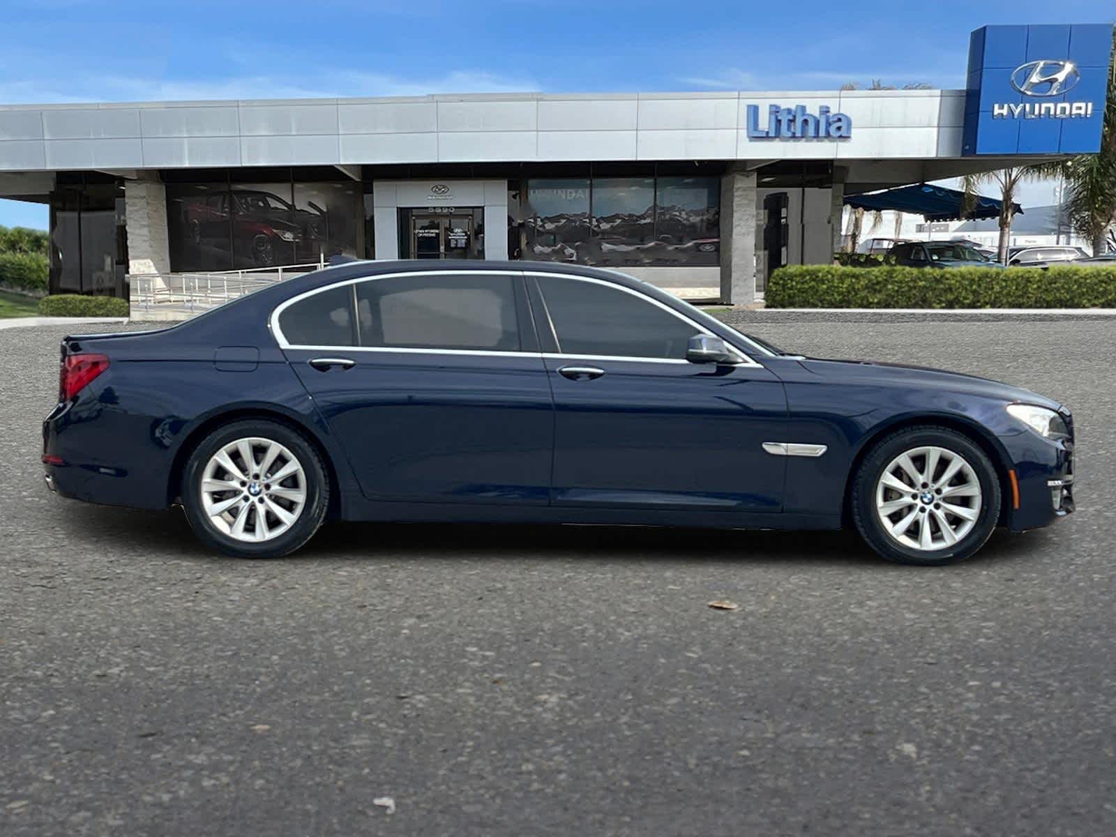 Thumbnail: 2013 BMW 7 Series - 9