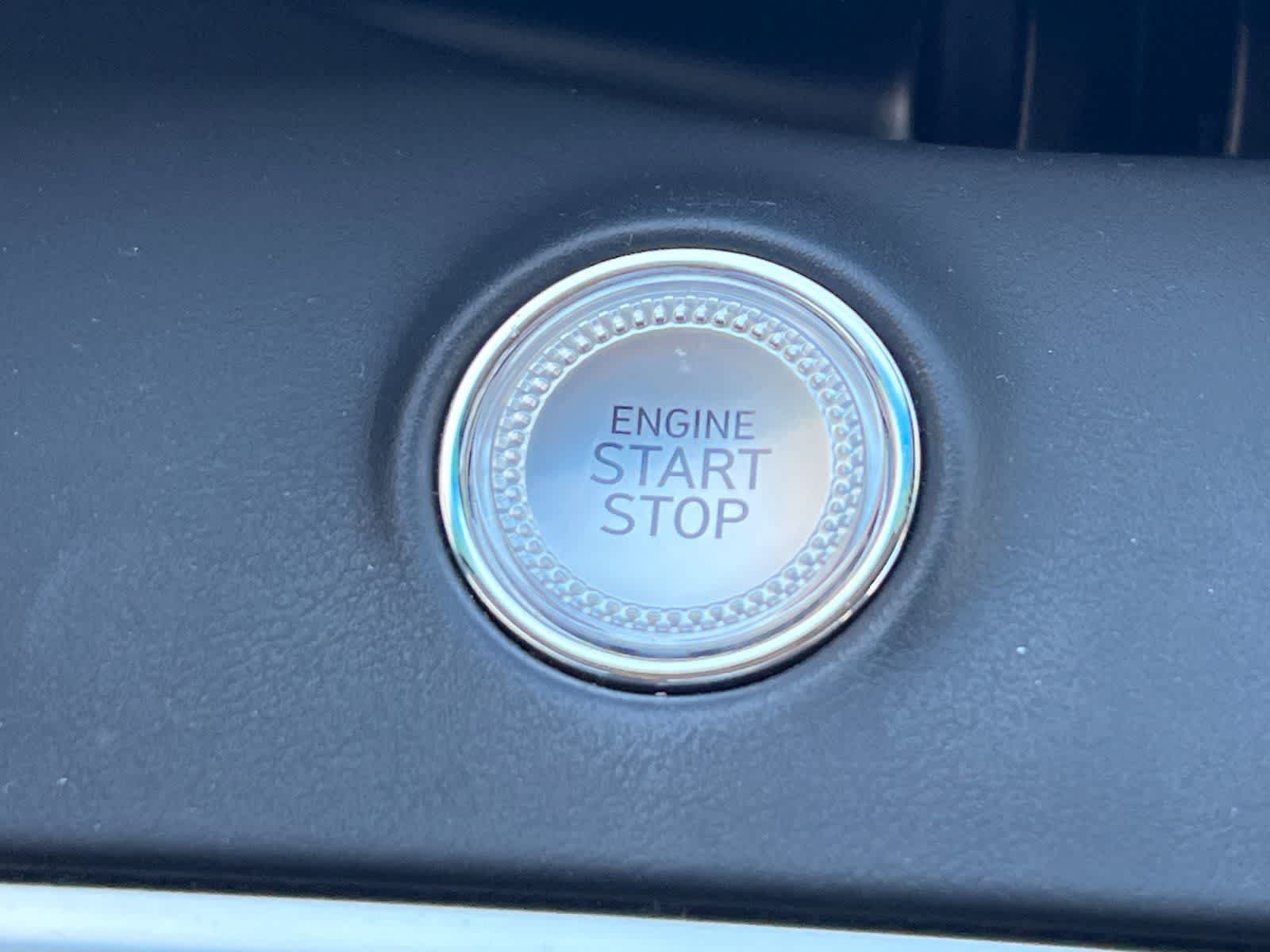 Thumbnail: 2025 Genesis GV70 - 24