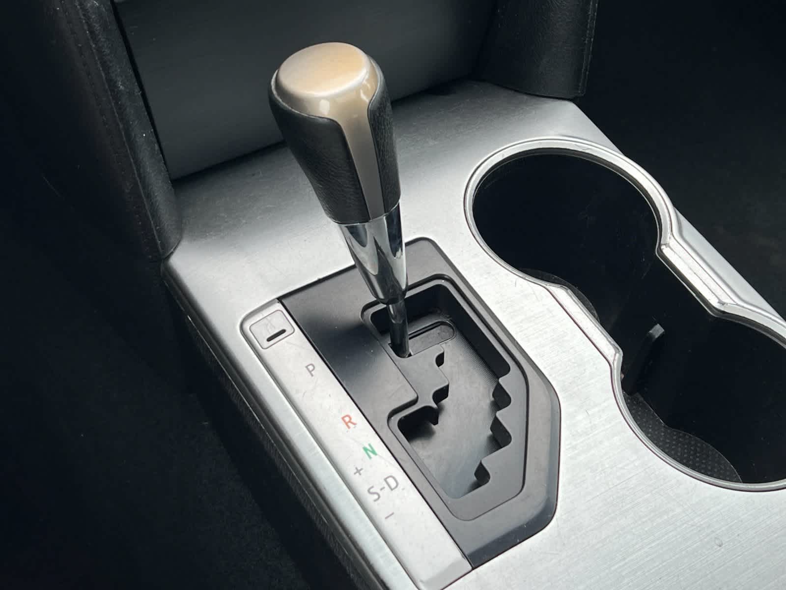 Thumbnail: 2014 Toyota Camry - 20