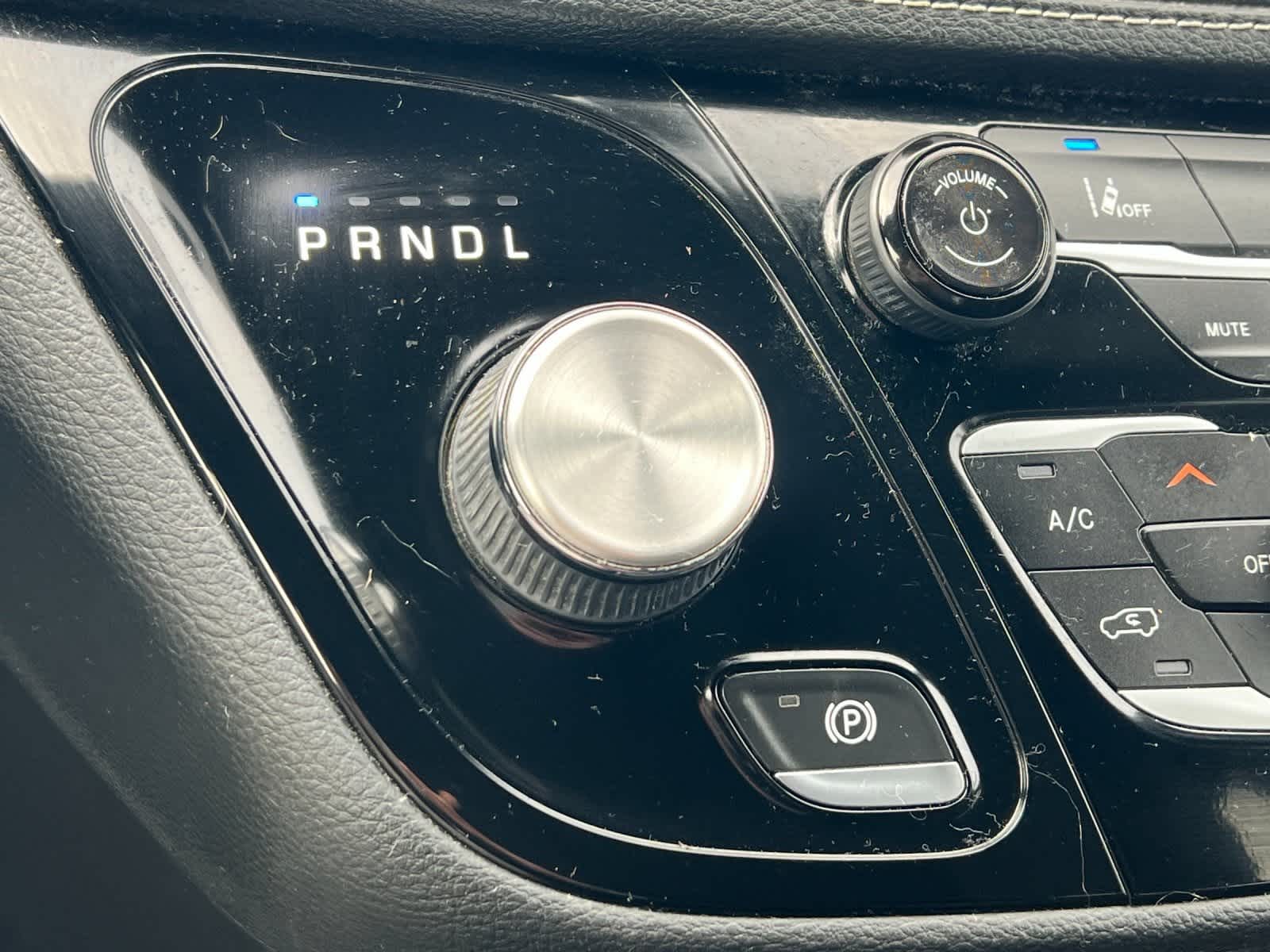 Thumbnail: 2021 Chrysler Pacifica - 23