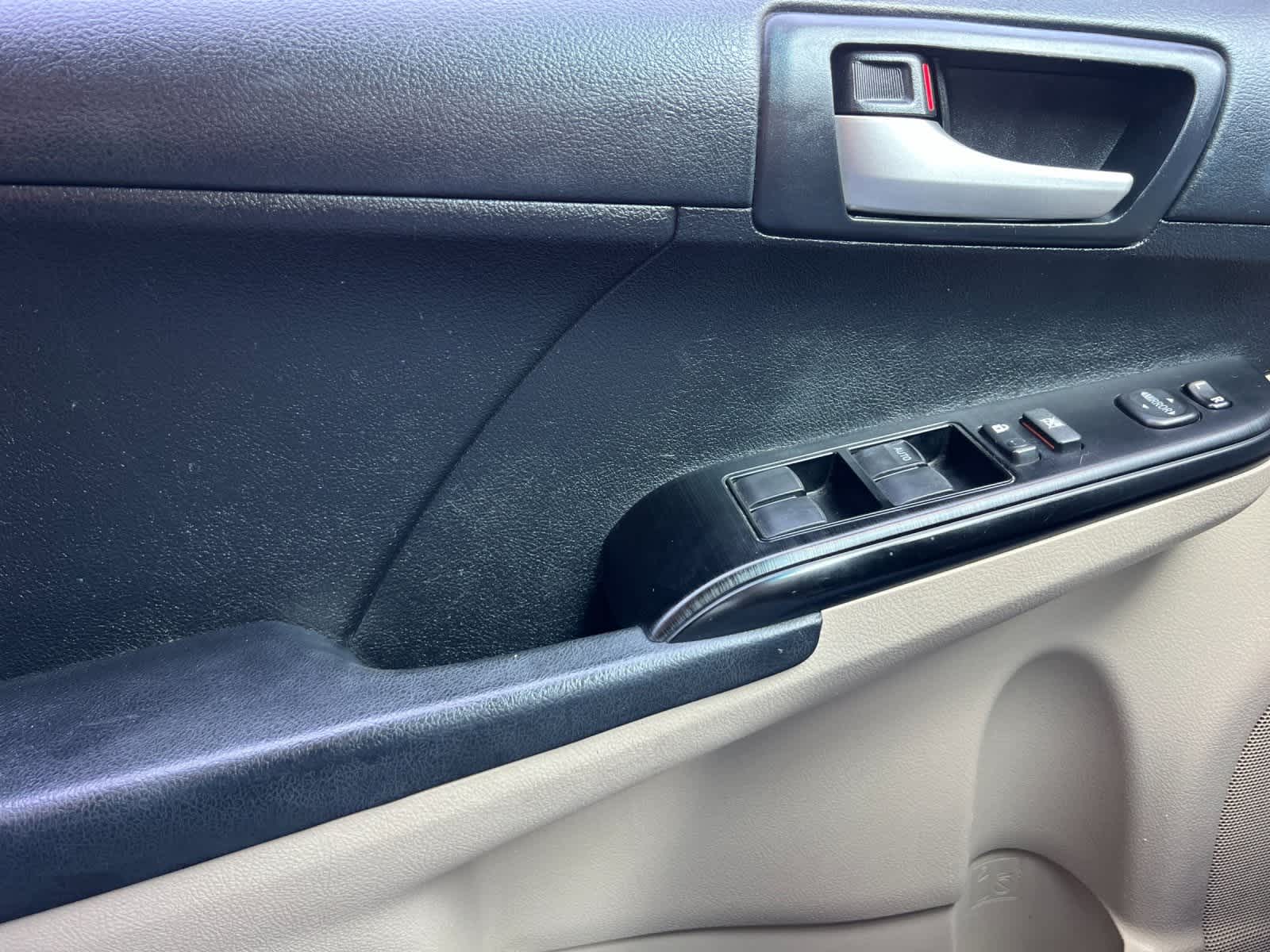 Thumbnail: 2014 Toyota Camry - 13