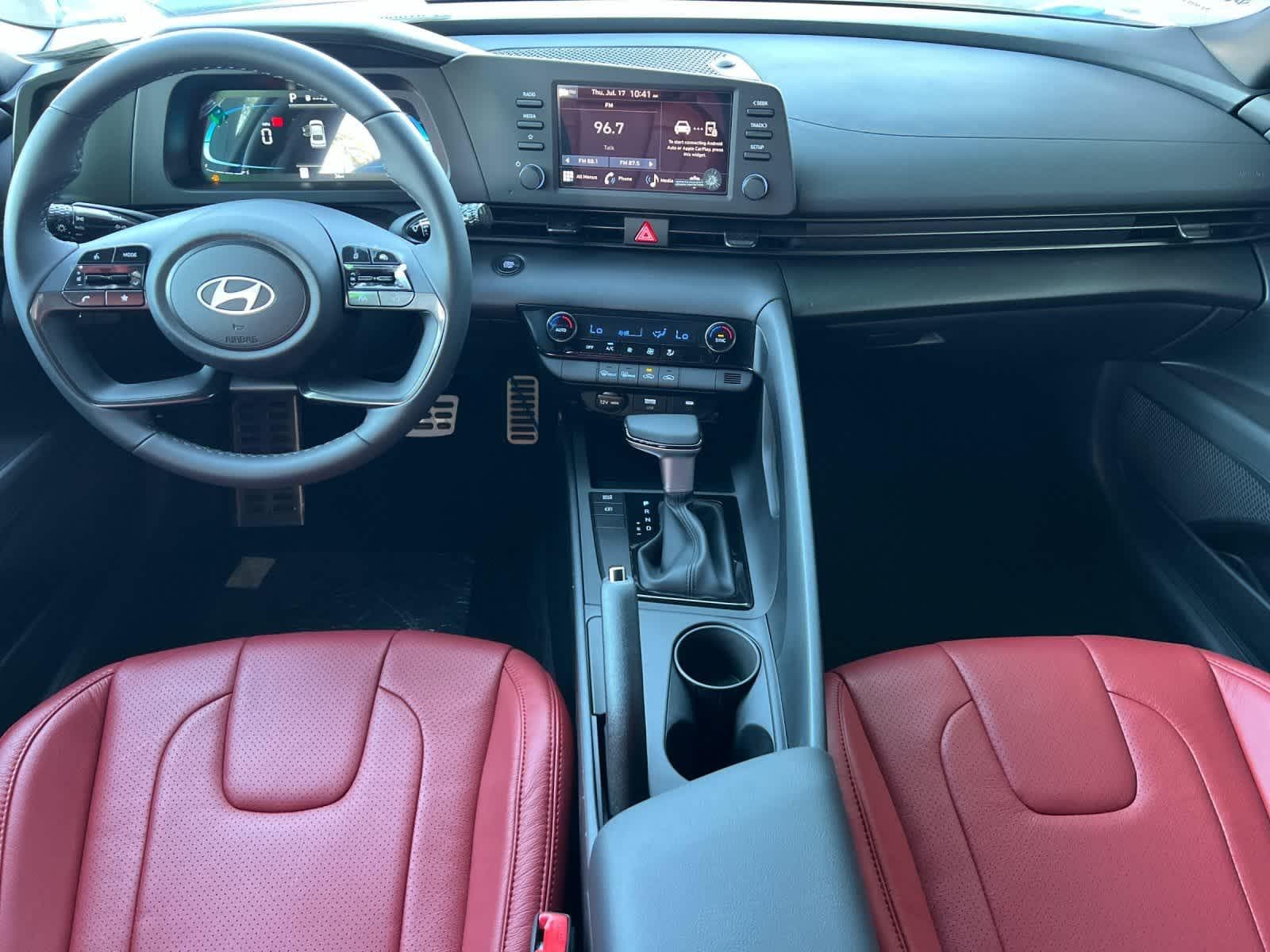 Thumbnail: 2025 Hyundai Elantra - 4