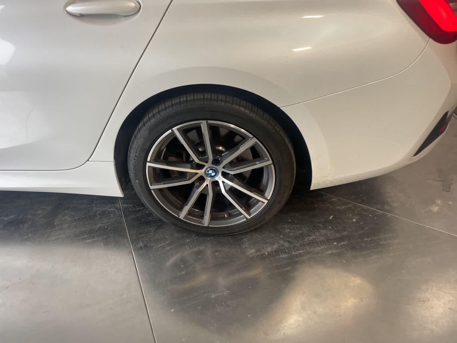 Thumbnail: 2022 BMW 3 Series - 8