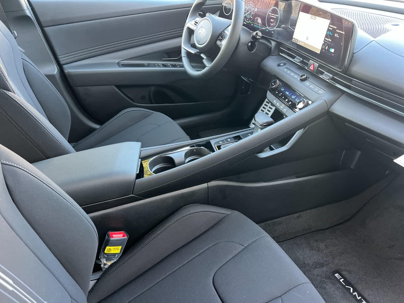 Thumbnail: 2026 Hyundai Elantra - 16