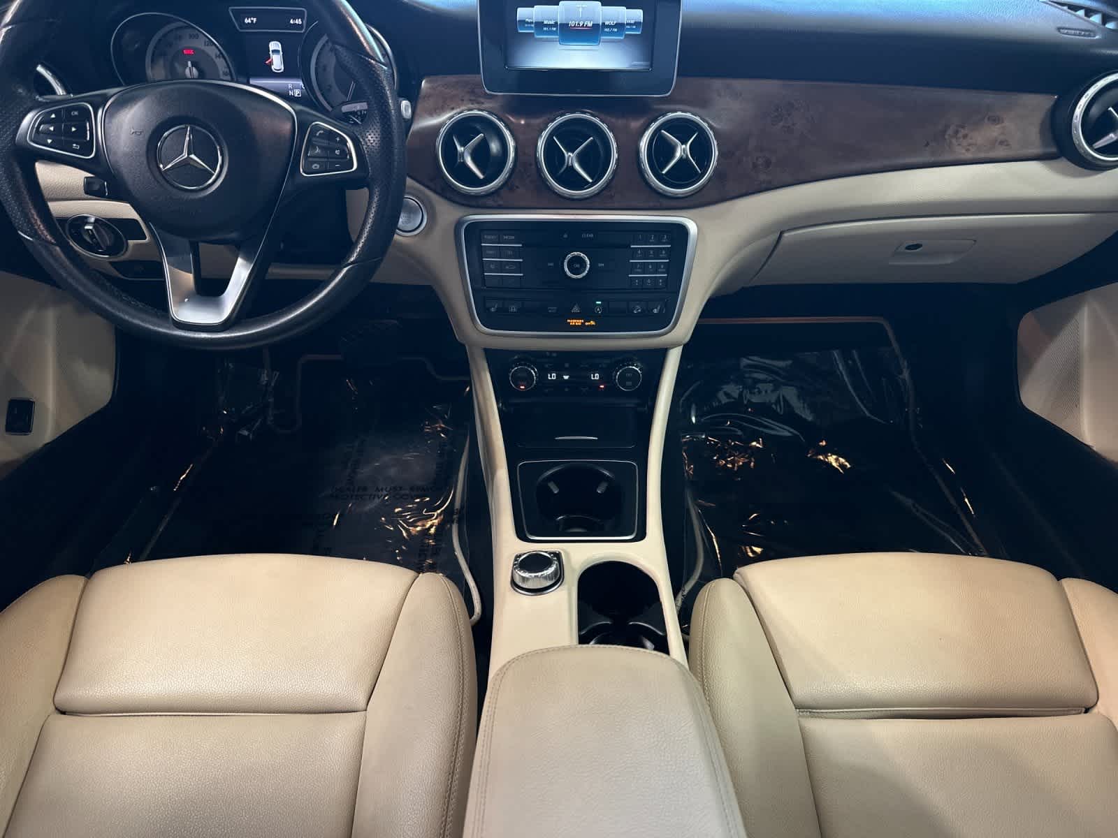 Thumbnail: 2017 Mercedes-Benz GLA - 3
