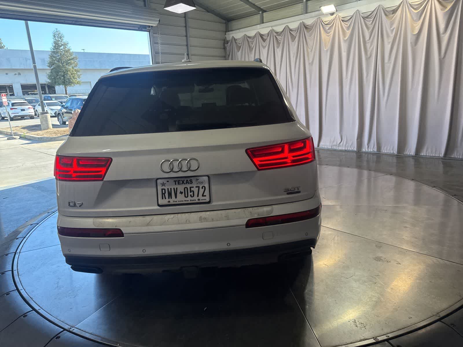 Thumbnail: 2017 Audi Q7 - 6