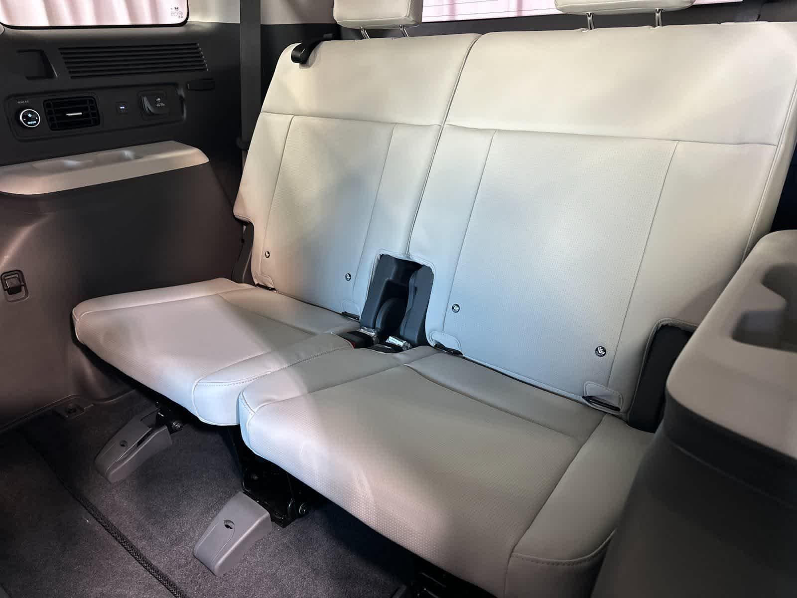 Thumbnail: 2026 Hyundai Santa Fe - 15