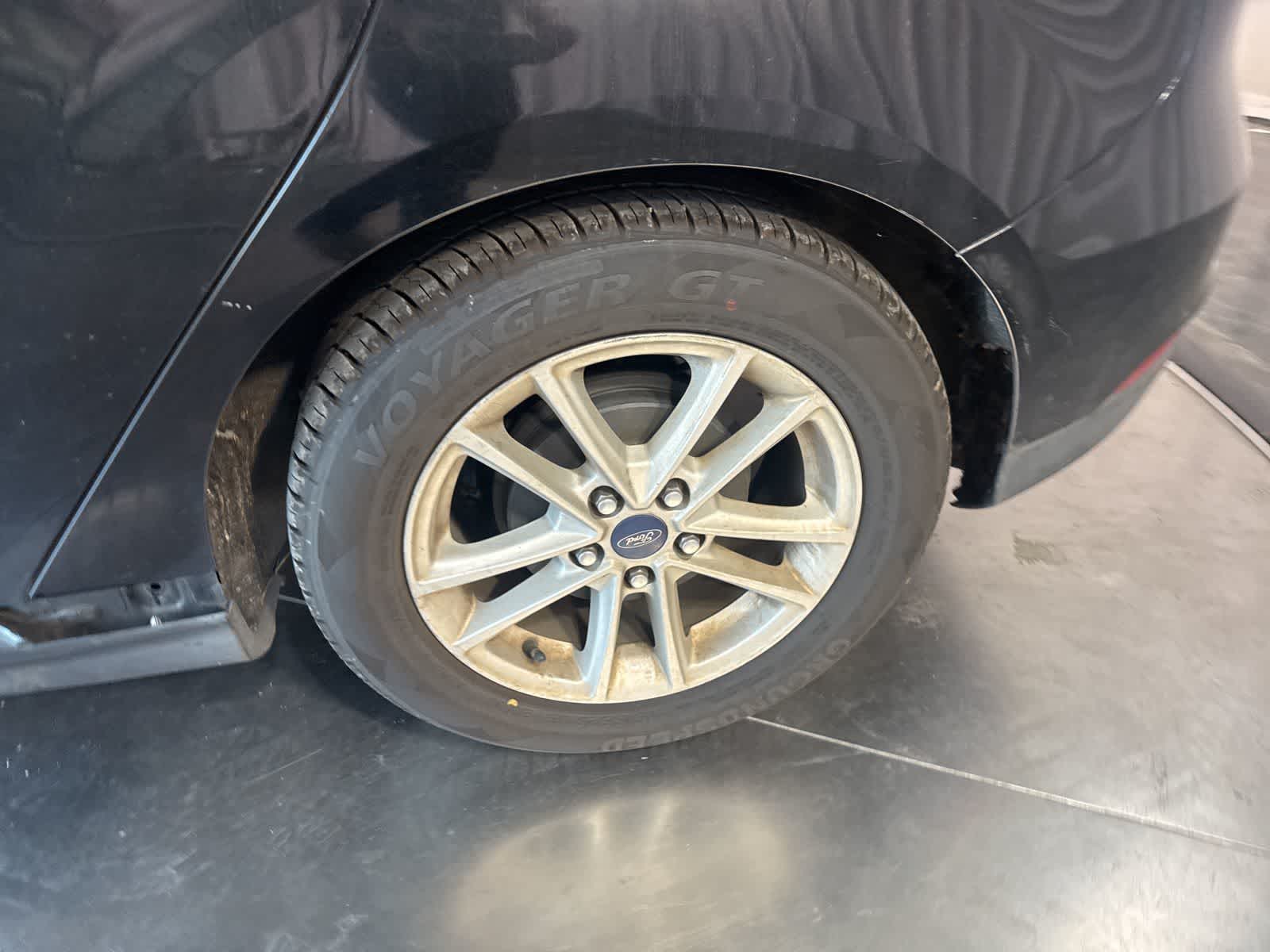 Thumbnail: 2016 Ford Focus - 10