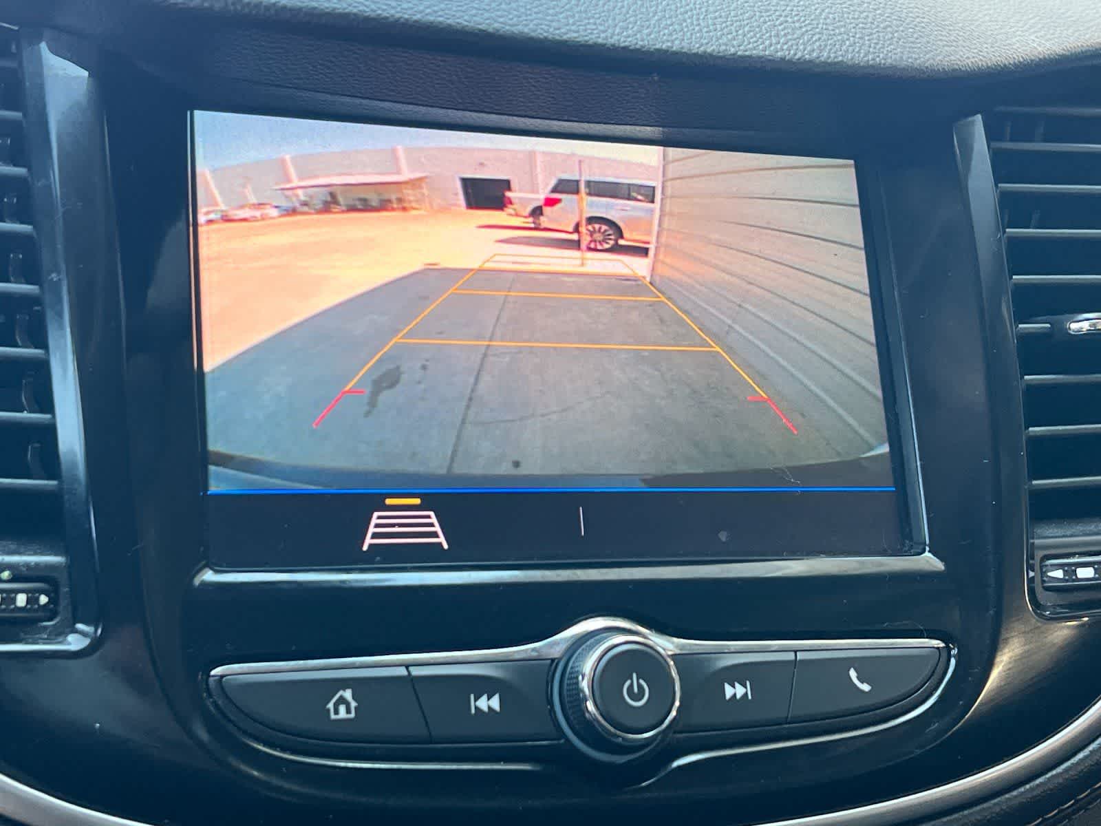 Thumbnail: 2020 Chevrolet Trax - 20