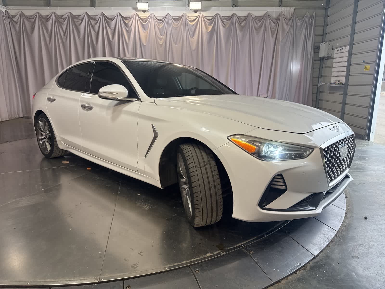Thumbnail: 2019 Genesis G70 - 3