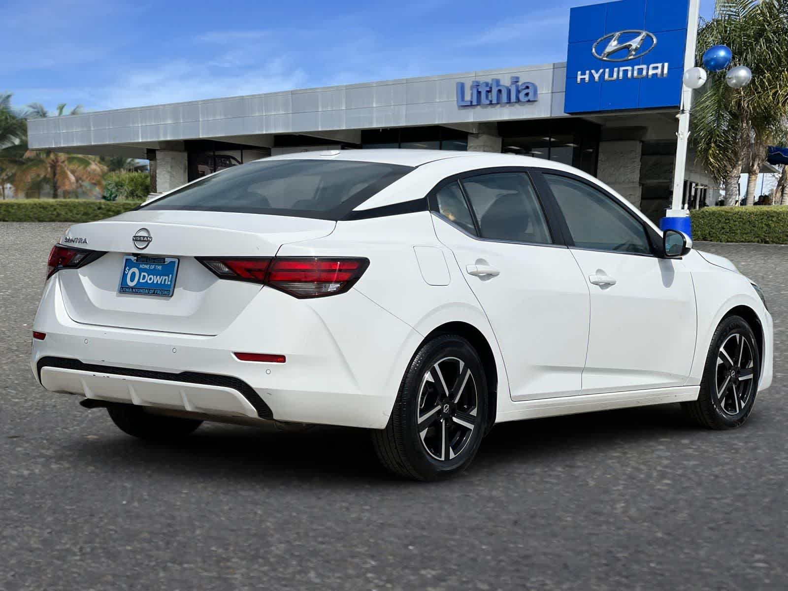 2025 Nissan Sentra SV photo 2