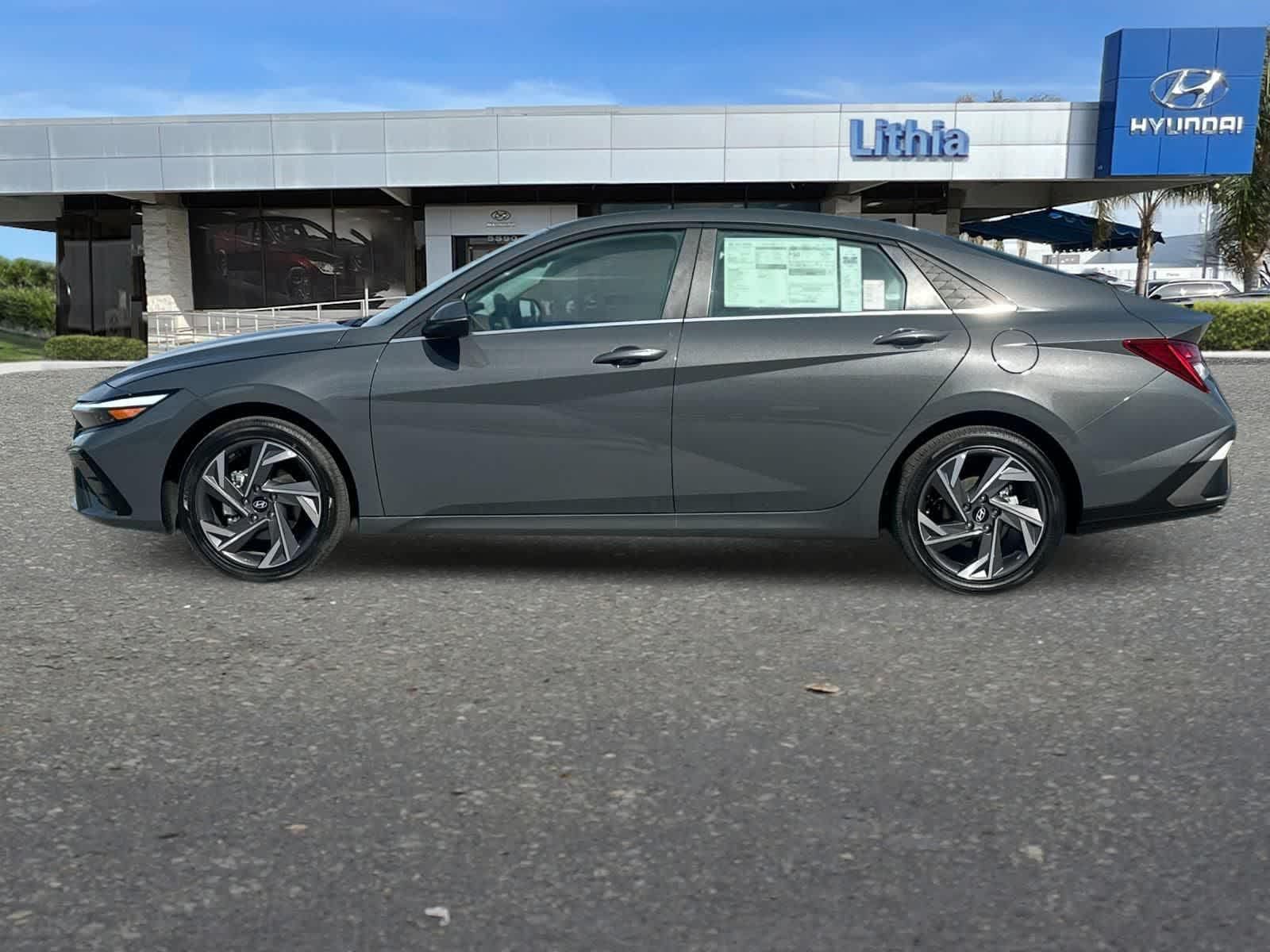 Thumbnail: 2026 Hyundai Elantra - 4