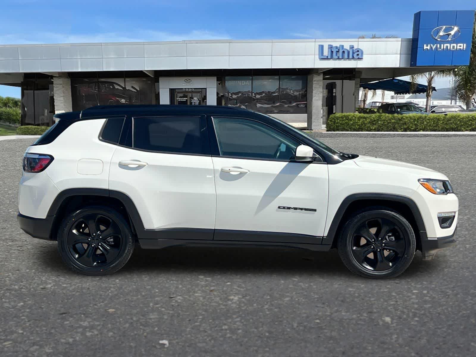 Thumbnail: 2021 Jeep Compass - 9