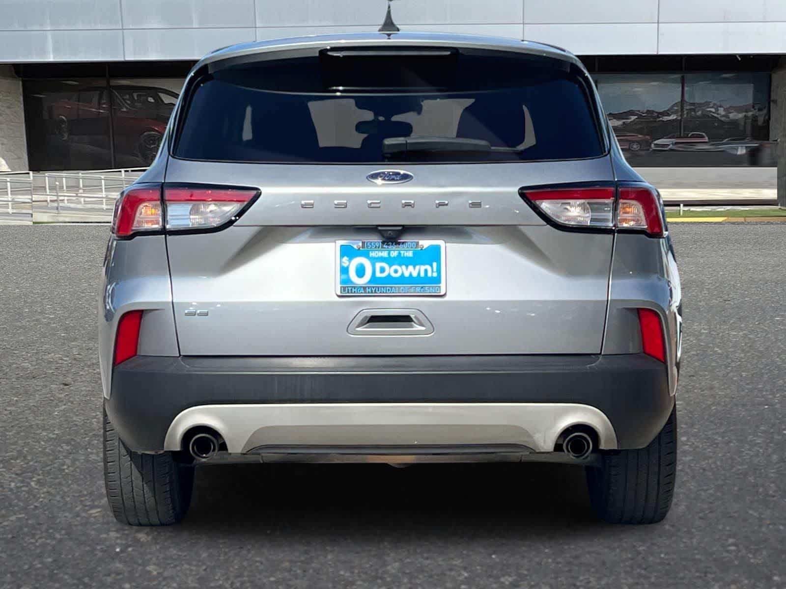 2021 Ford Escape SE photo 3