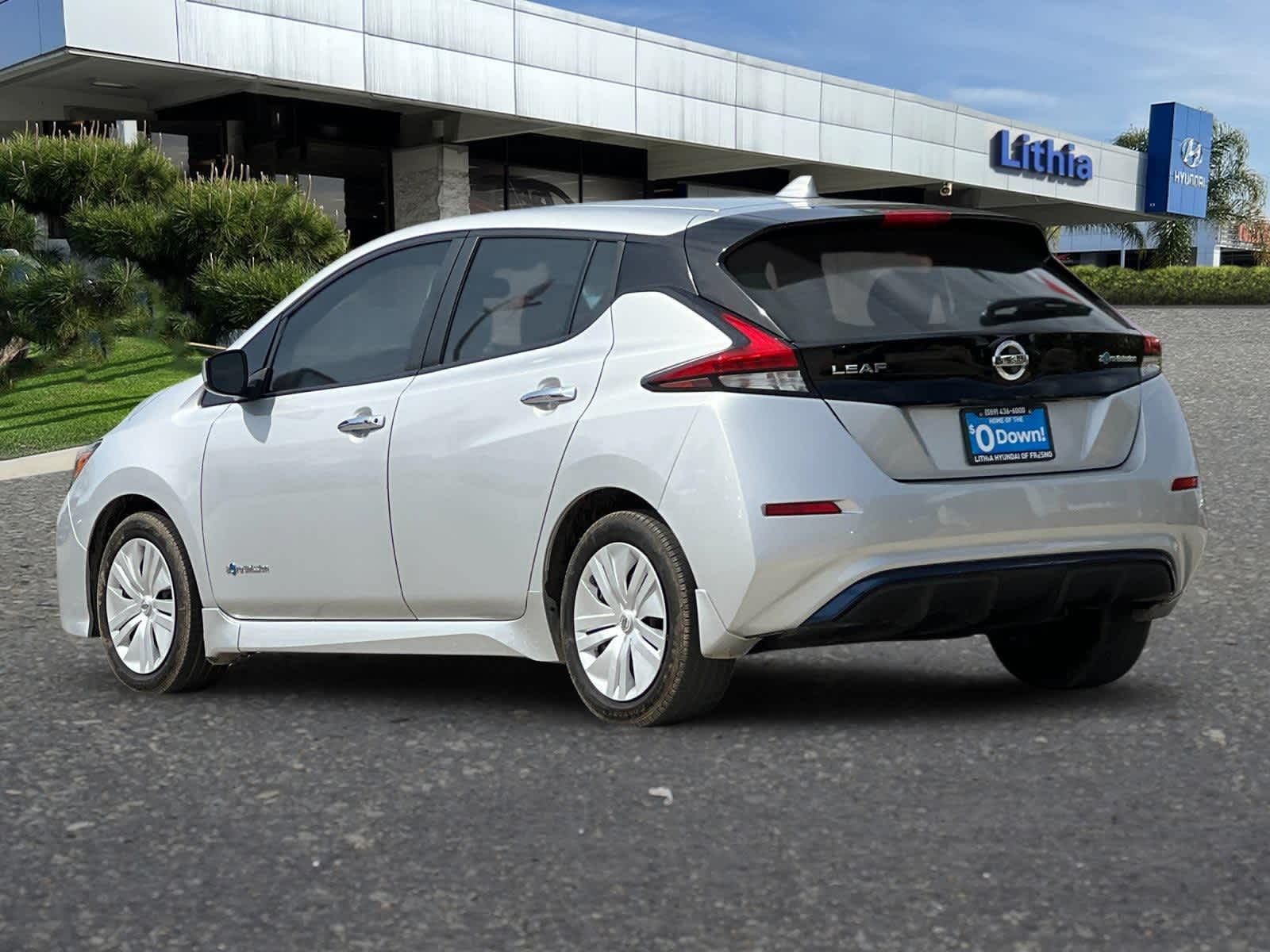 Thumbnail: 2018 Nissan Leaf - 6