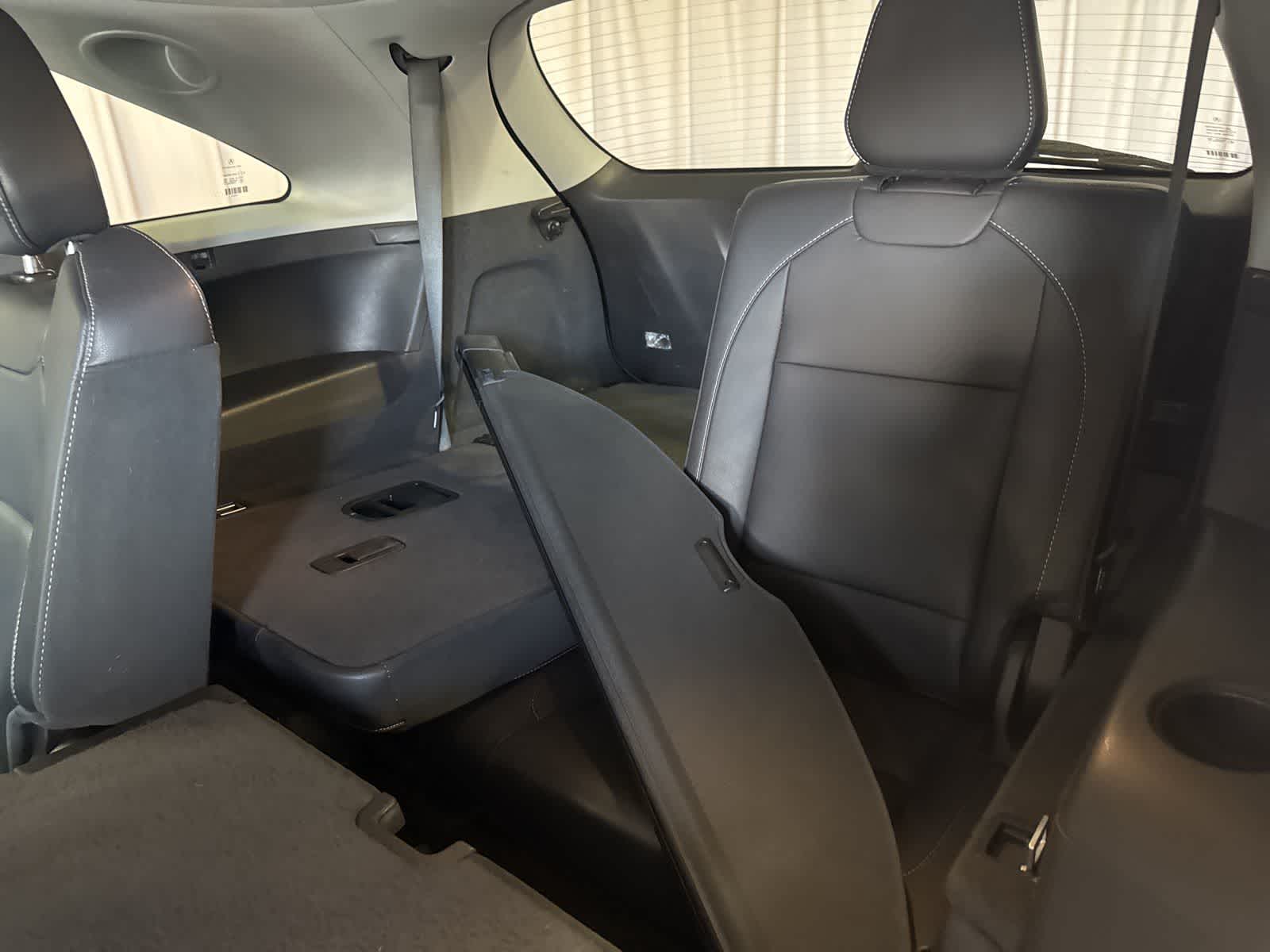 Thumbnail: 2020 Acura MDX - 16