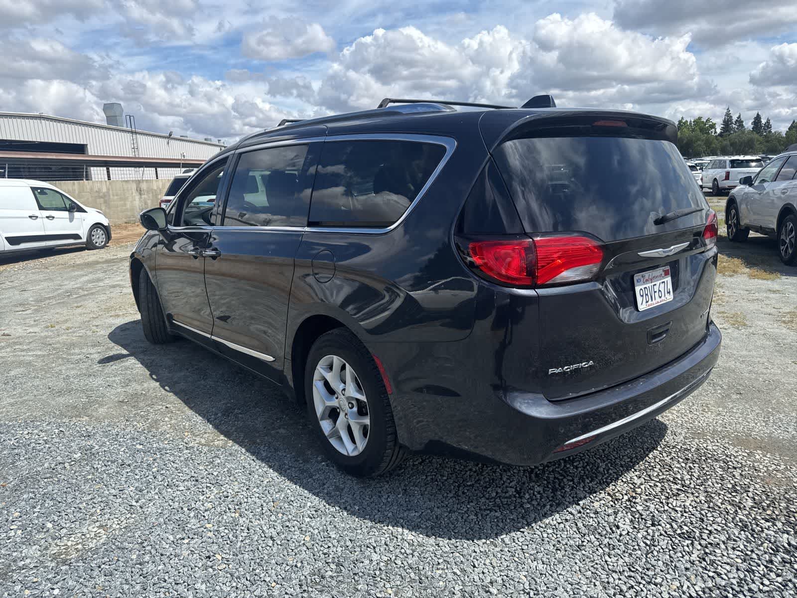 2020 Chrysler Pacifica Limited photo 6
