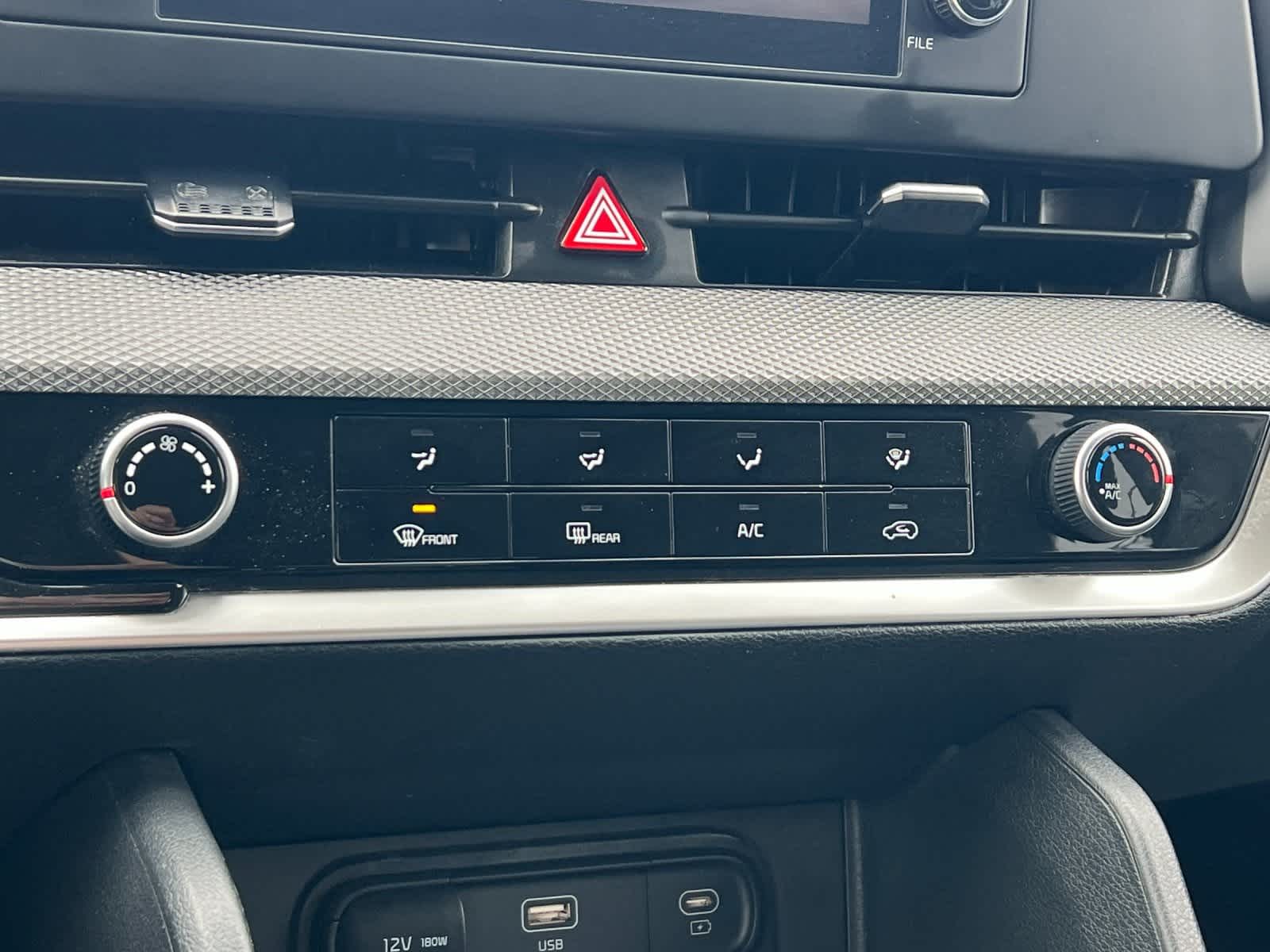 Thumbnail: 2025 Kia Sportage - 20