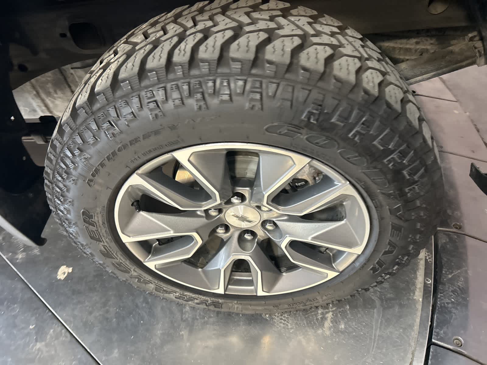 Thumbnail: 2019 Chevrolet Silverado 1500 - 15