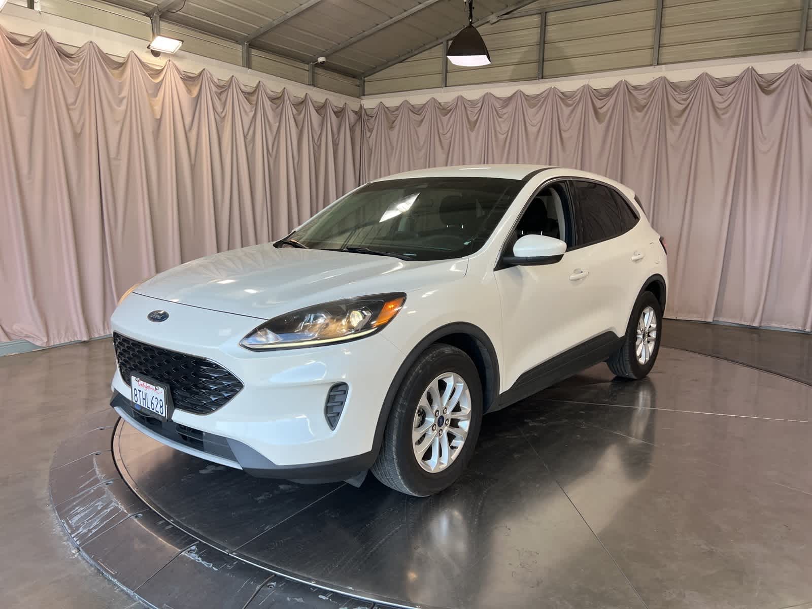 Thumbnail: 2020 Ford Escape - 3