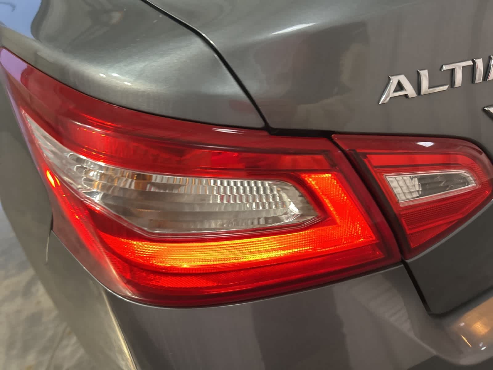 Thumbnail: 2016 Nissan Altima - 12