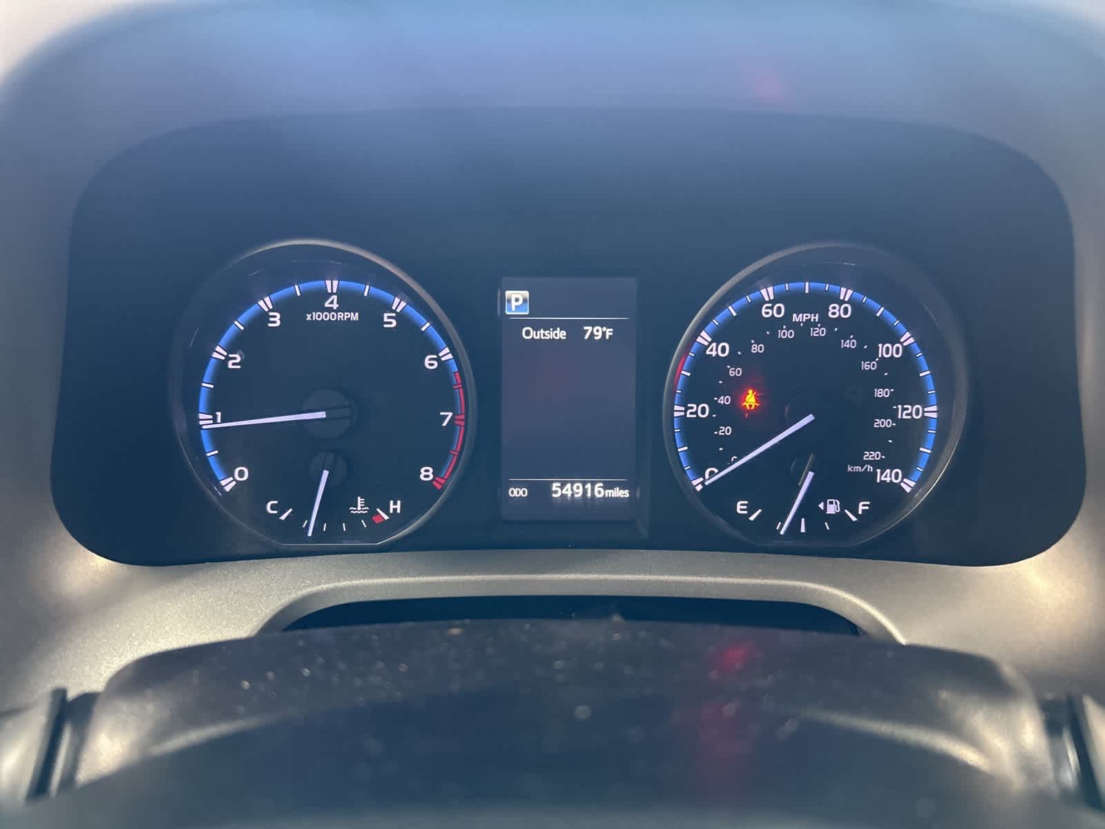 Thumbnail: 2018 Toyota RAV4 - 31