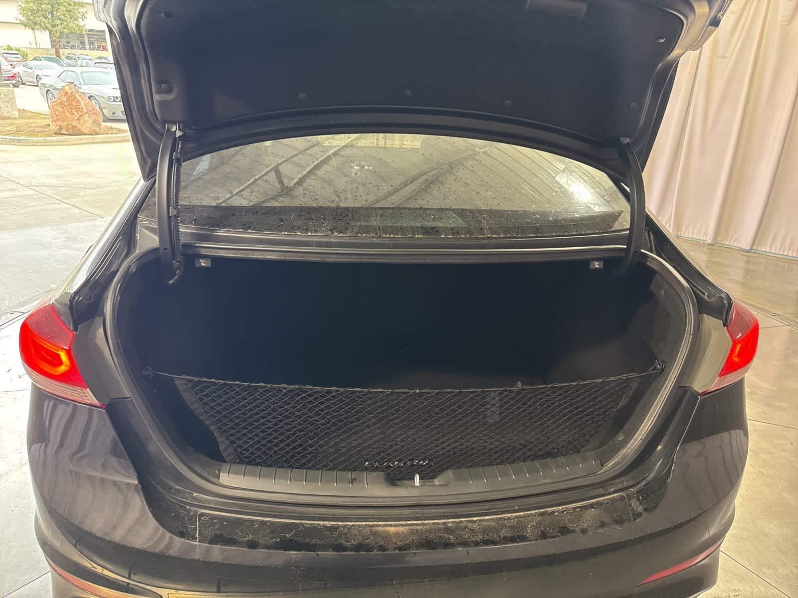 Thumbnail: 2017 Hyundai Elantra - 13