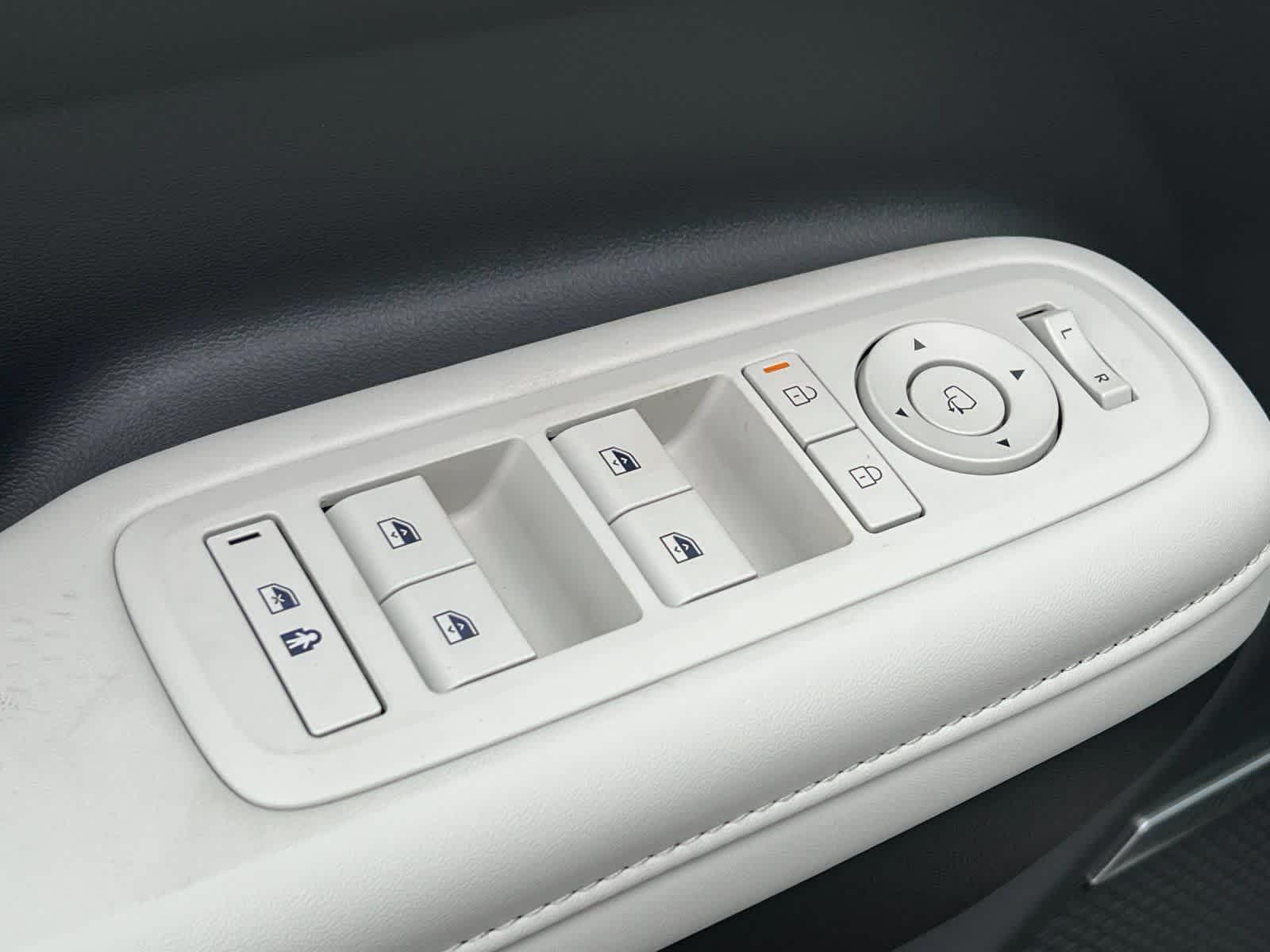 Thumbnail: 2025 Hyundai Santa Fe - 13