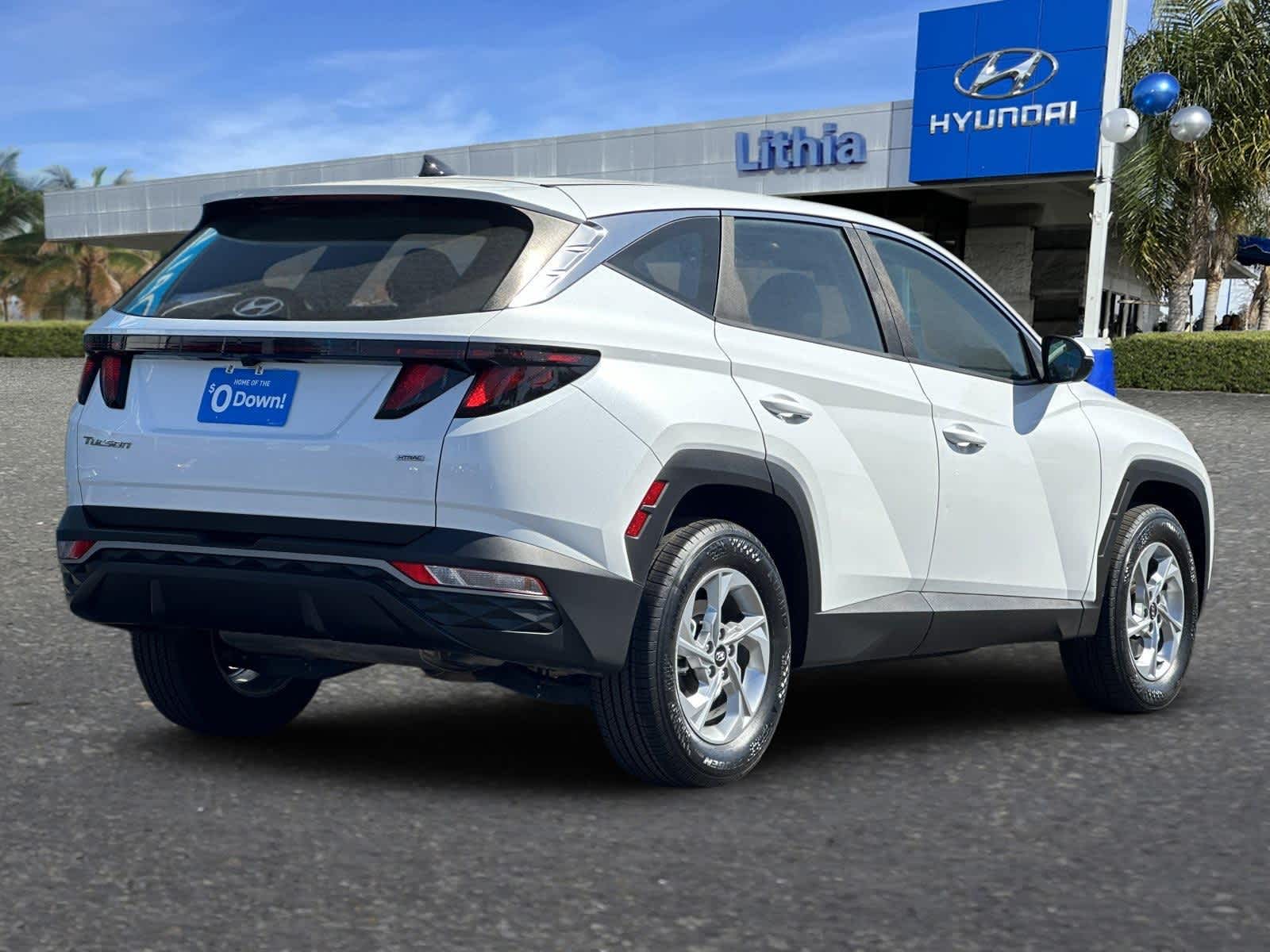2022 Hyundai Tucson SE photo 2