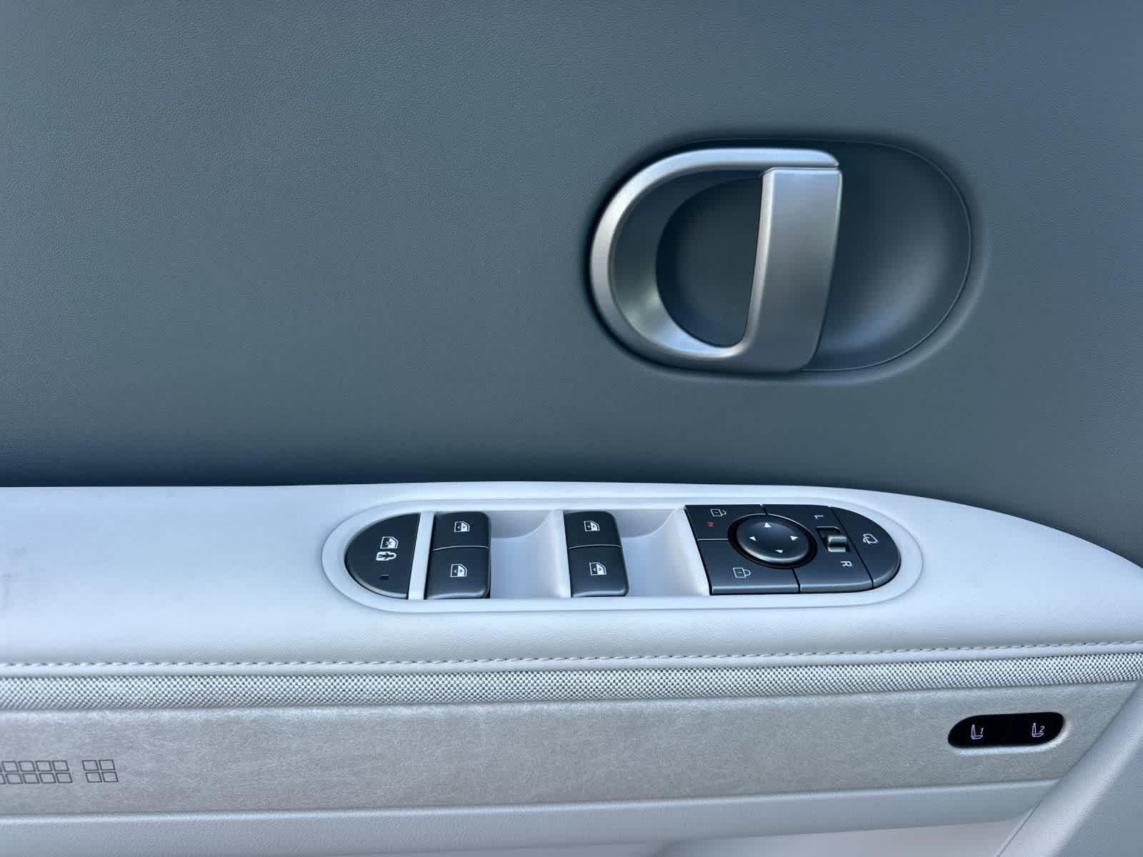 Thumbnail: 2026 Hyundai Ioniq 5 - 12