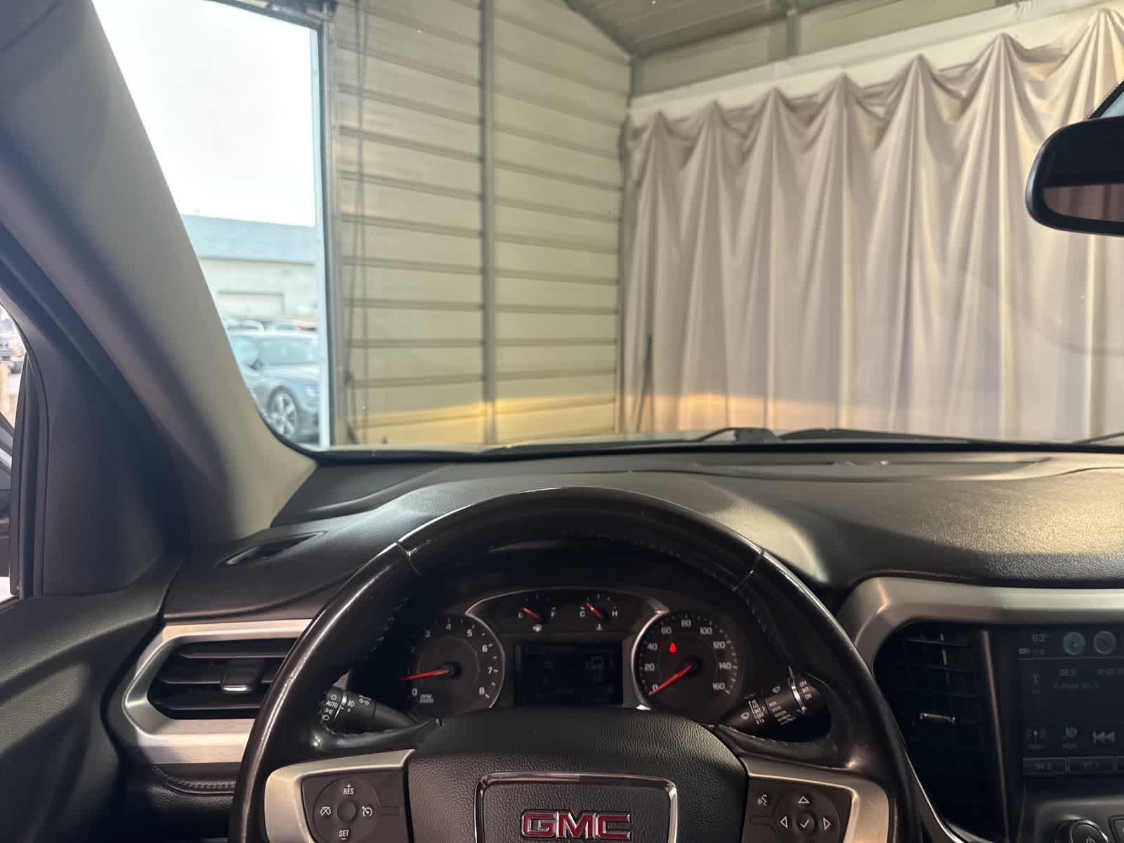 Thumbnail: 2019 GMC Acadia - 24