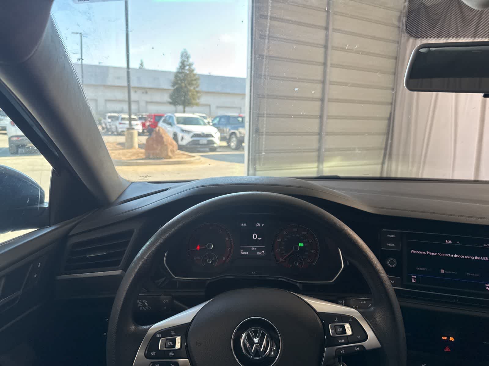 Thumbnail: 2019 Volkswagen Jetta - 20