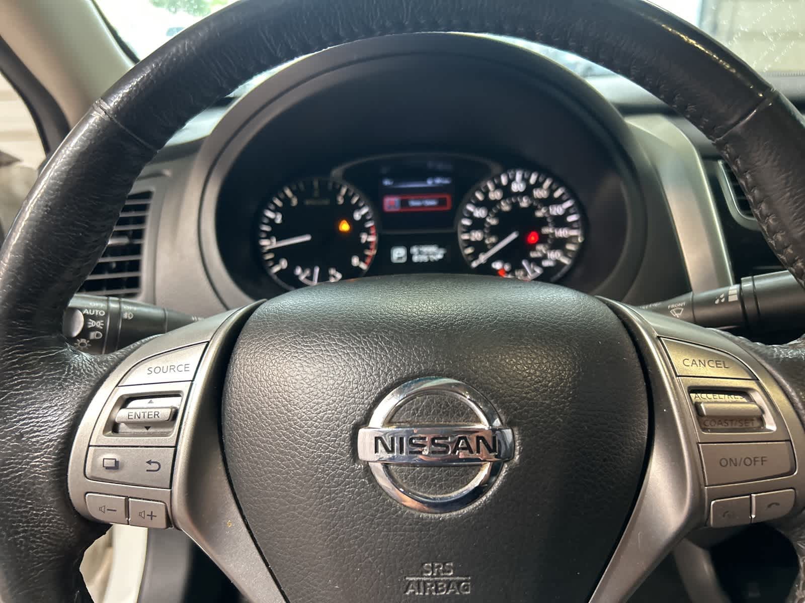 Thumbnail: 2015 Nissan Altima - 28