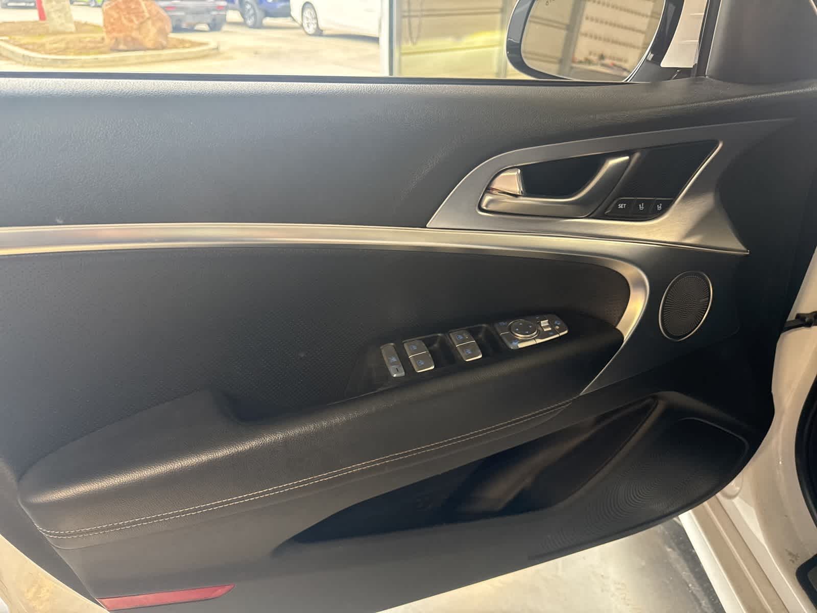 Thumbnail: 2019 Genesis G70 - 19