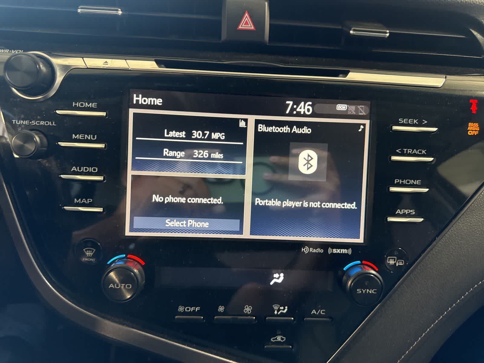 Thumbnail: 2019 Toyota Camry - 24