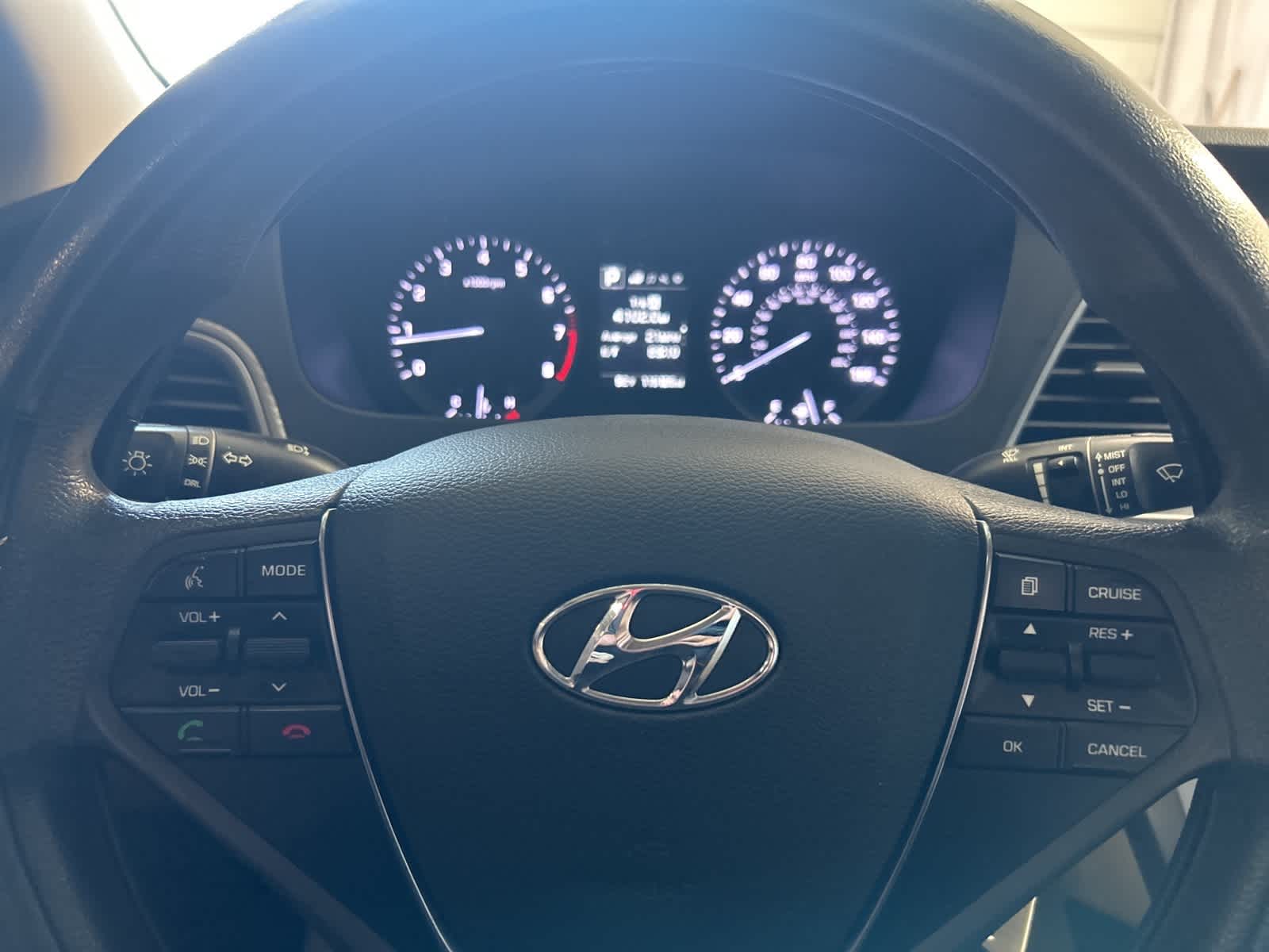 2017 Hyundai Sonata  27