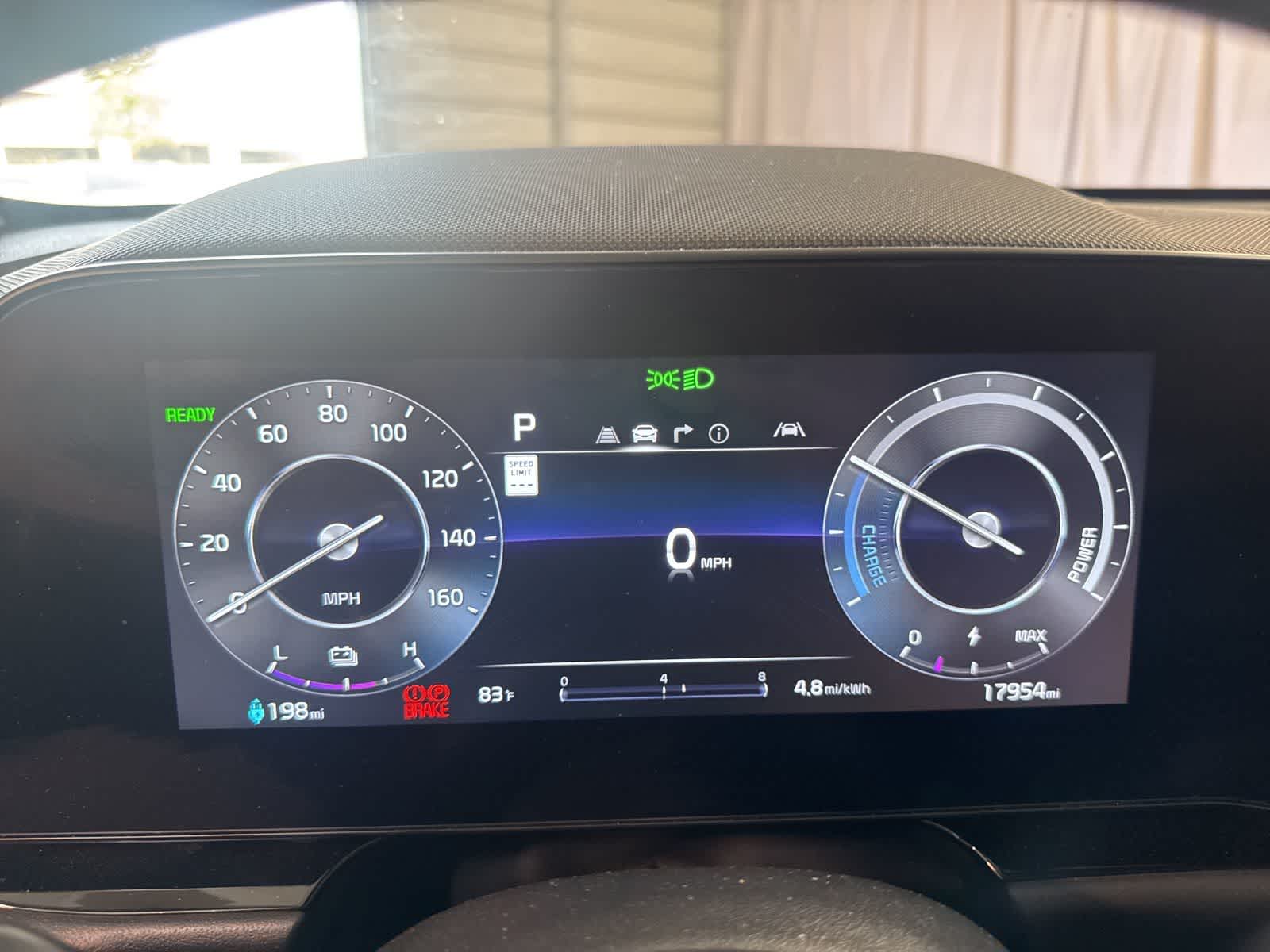 Thumbnail: 2023 Kia Niro - 21