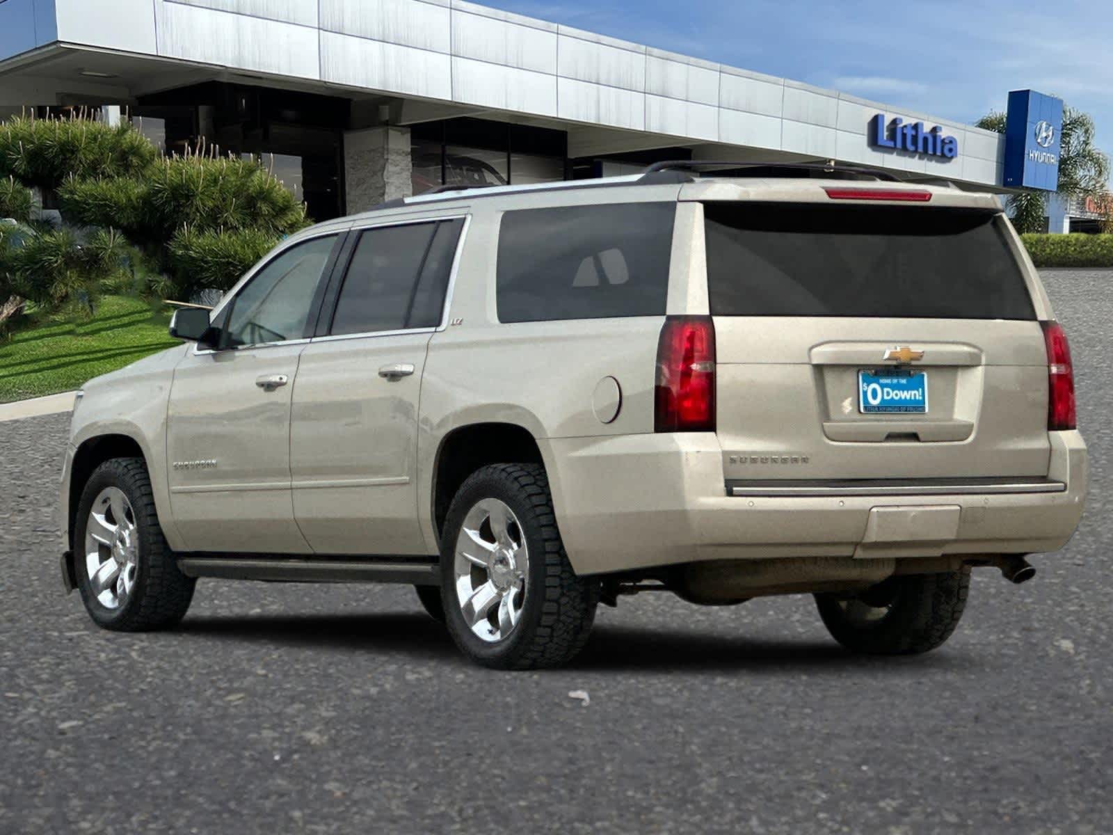 Thumbnail: 2016 Chevrolet Suburban - 7