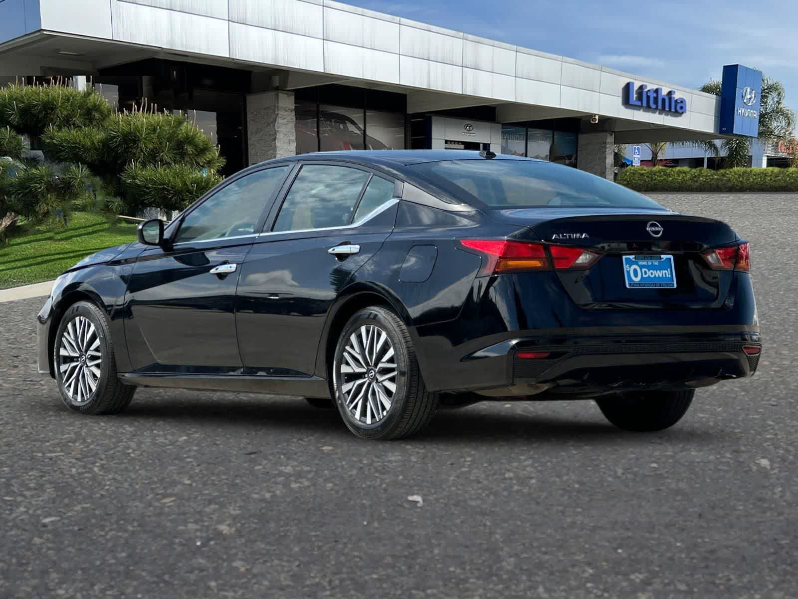 Thumbnail: 2025 Nissan Altima - 7