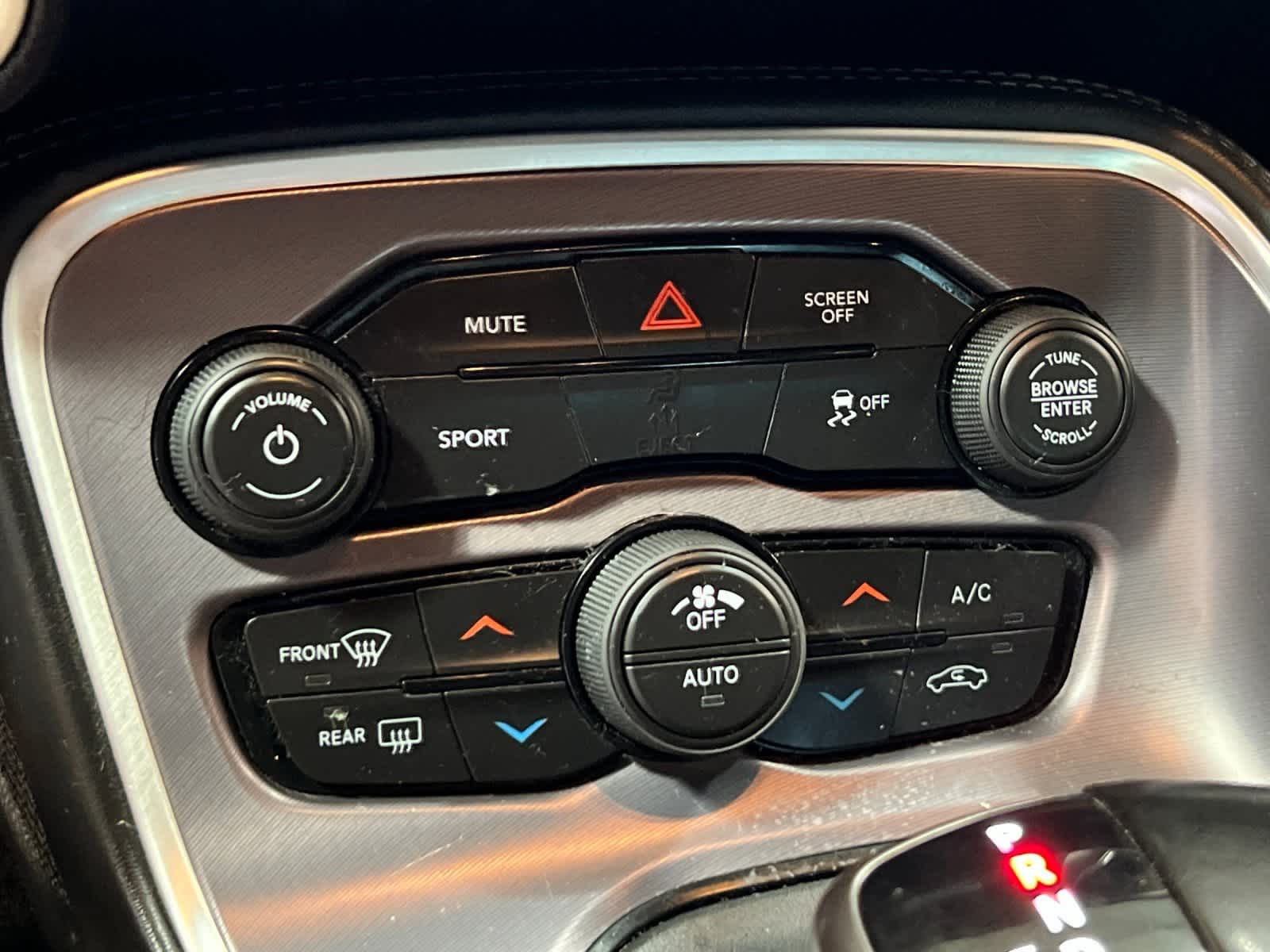 Thumbnail: 2019 Dodge Challenger - 19