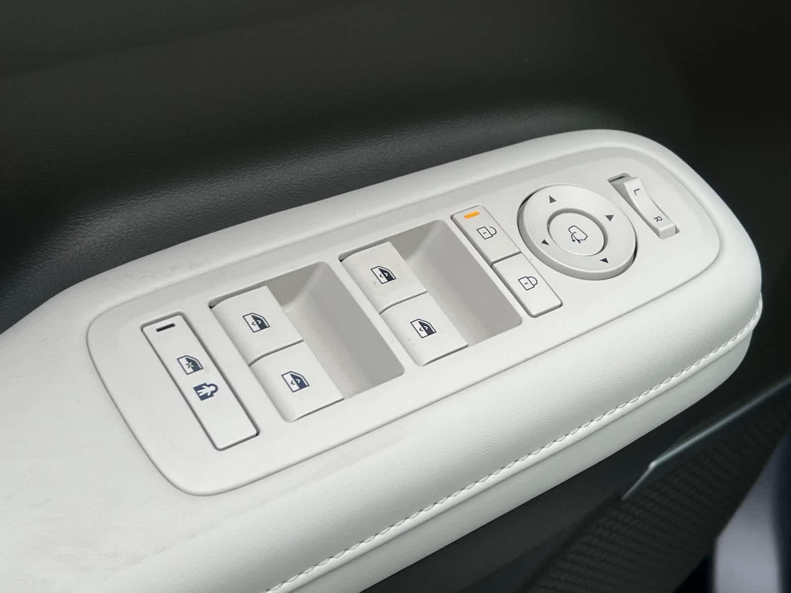 Thumbnail: 2025 Hyundai Santa Fe - 11