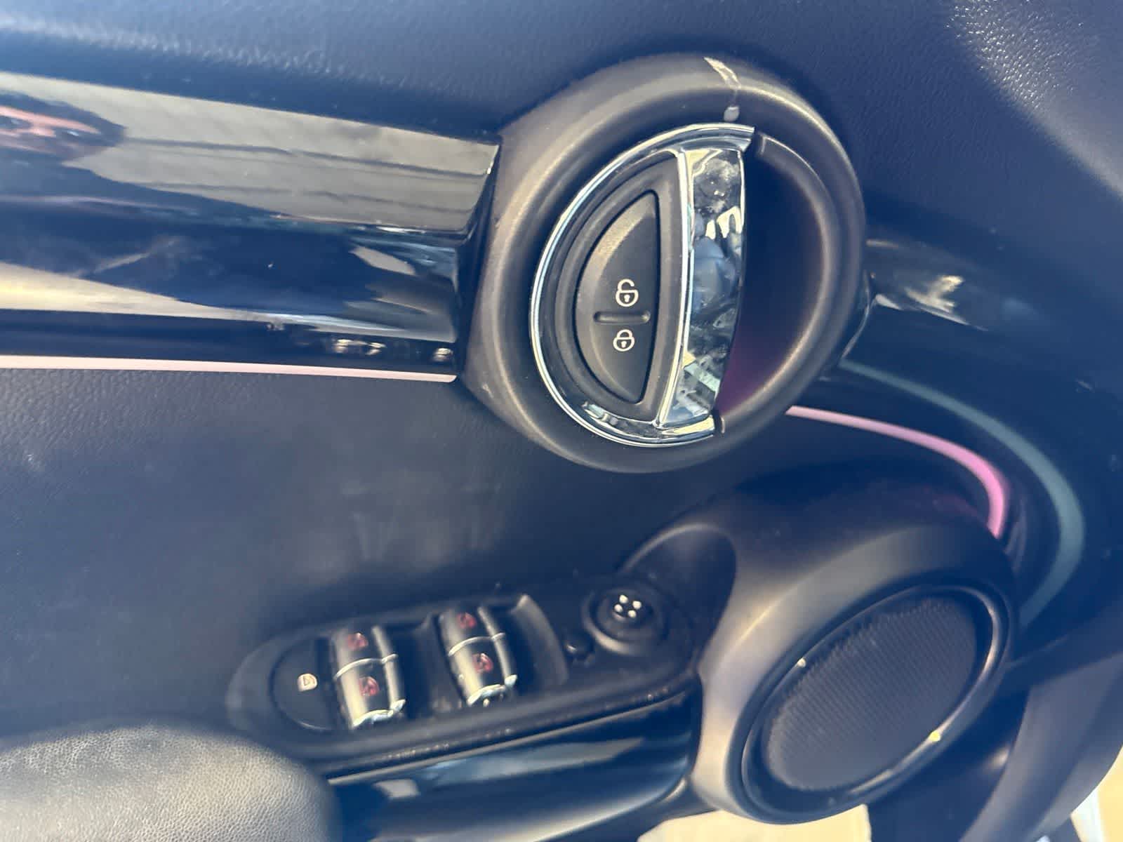 Thumbnail: 2022 MINI Cooper - 15