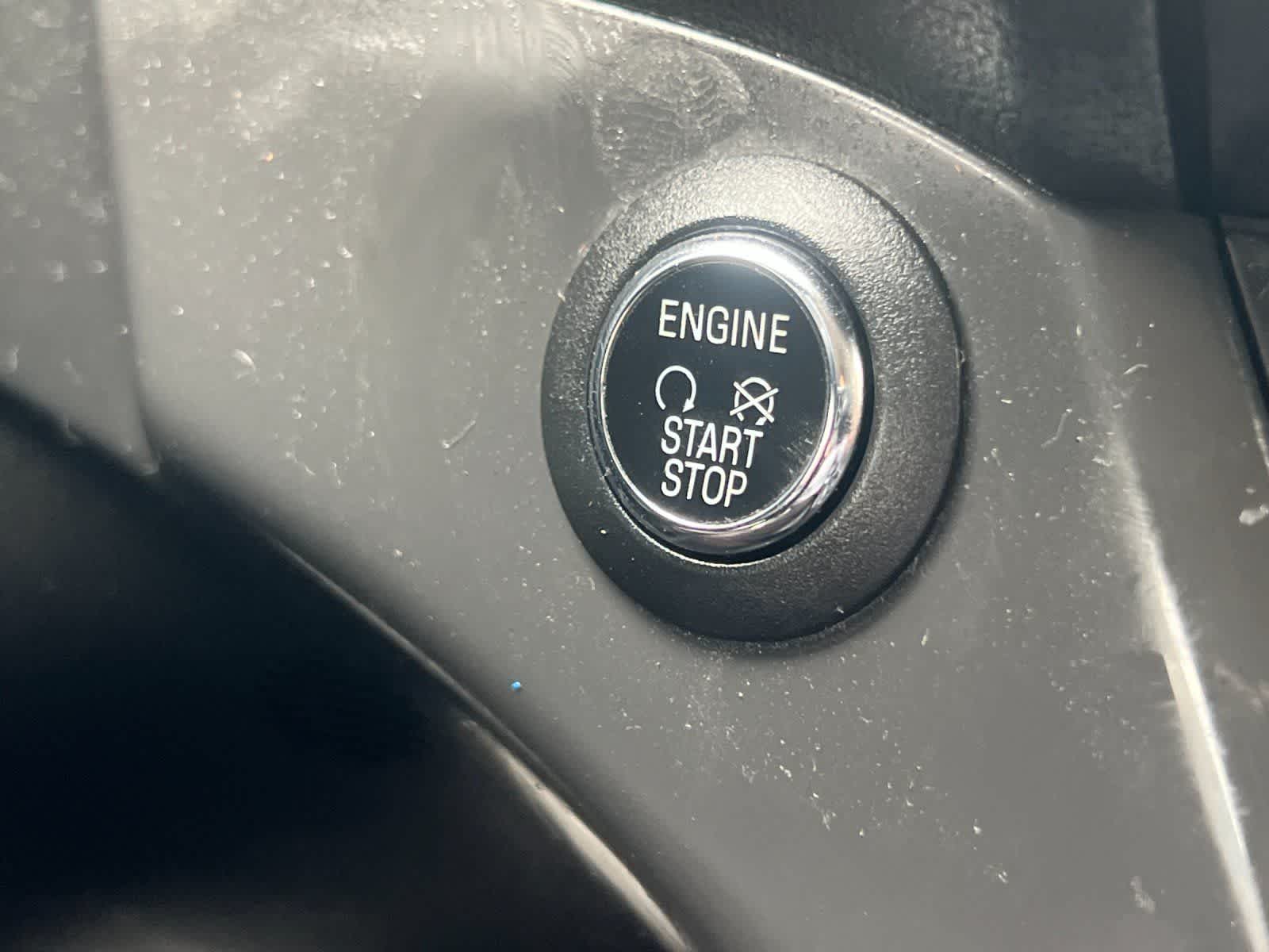 Thumbnail: 2015 Ford Escape - 23