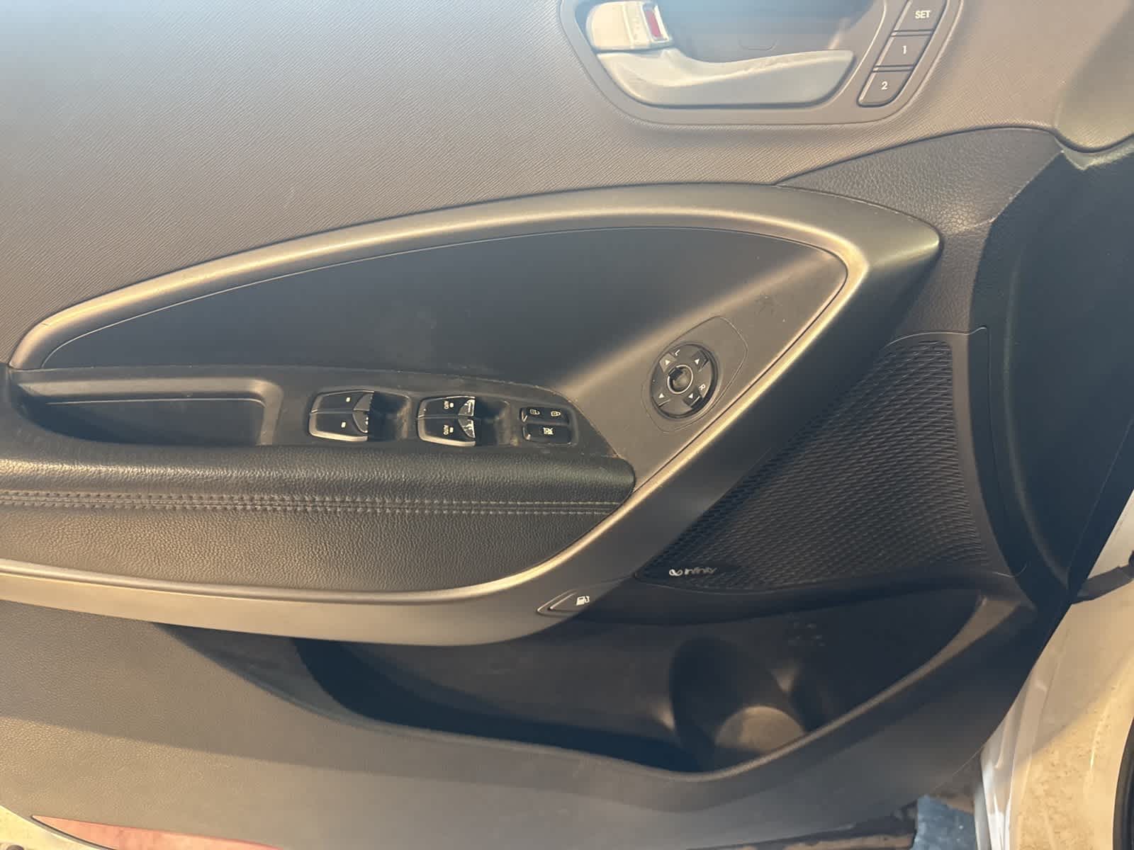 Thumbnail: 2017 Hyundai Santa Fe - 17