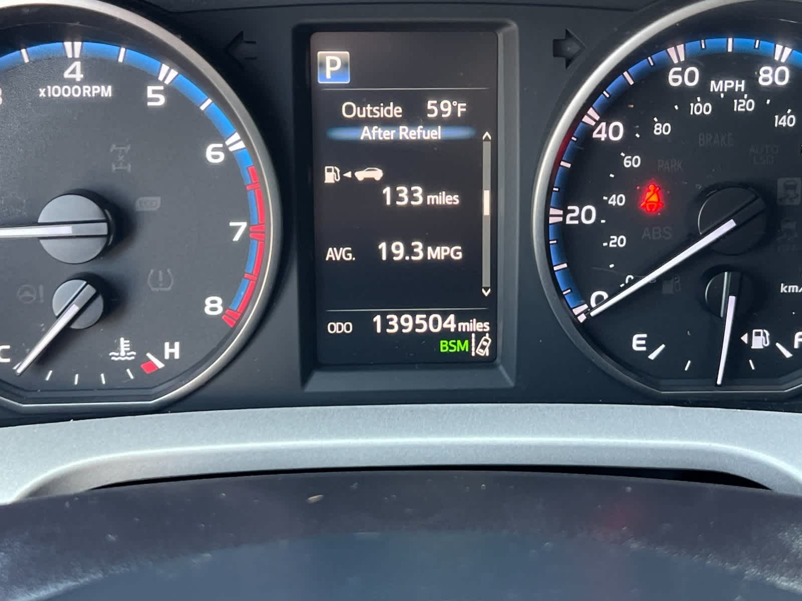 Thumbnail: 2018 Toyota RAV4 - 26